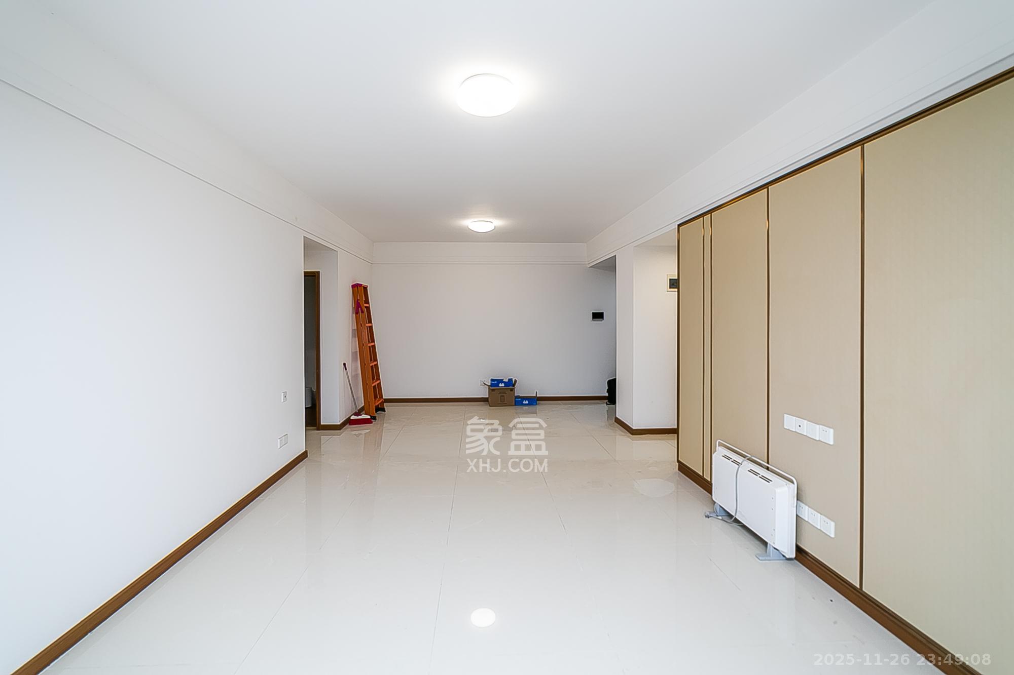 君合天玺 4室2厅2卫 146.0万 君合天玺 4室2厅2卫 146.0万客厅