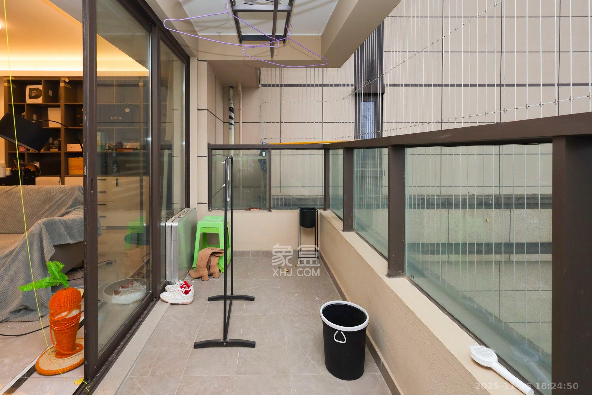 龙湖铂金中心（龙湖春江郦城）  3室2厅2卫    4800.0元/月室内图