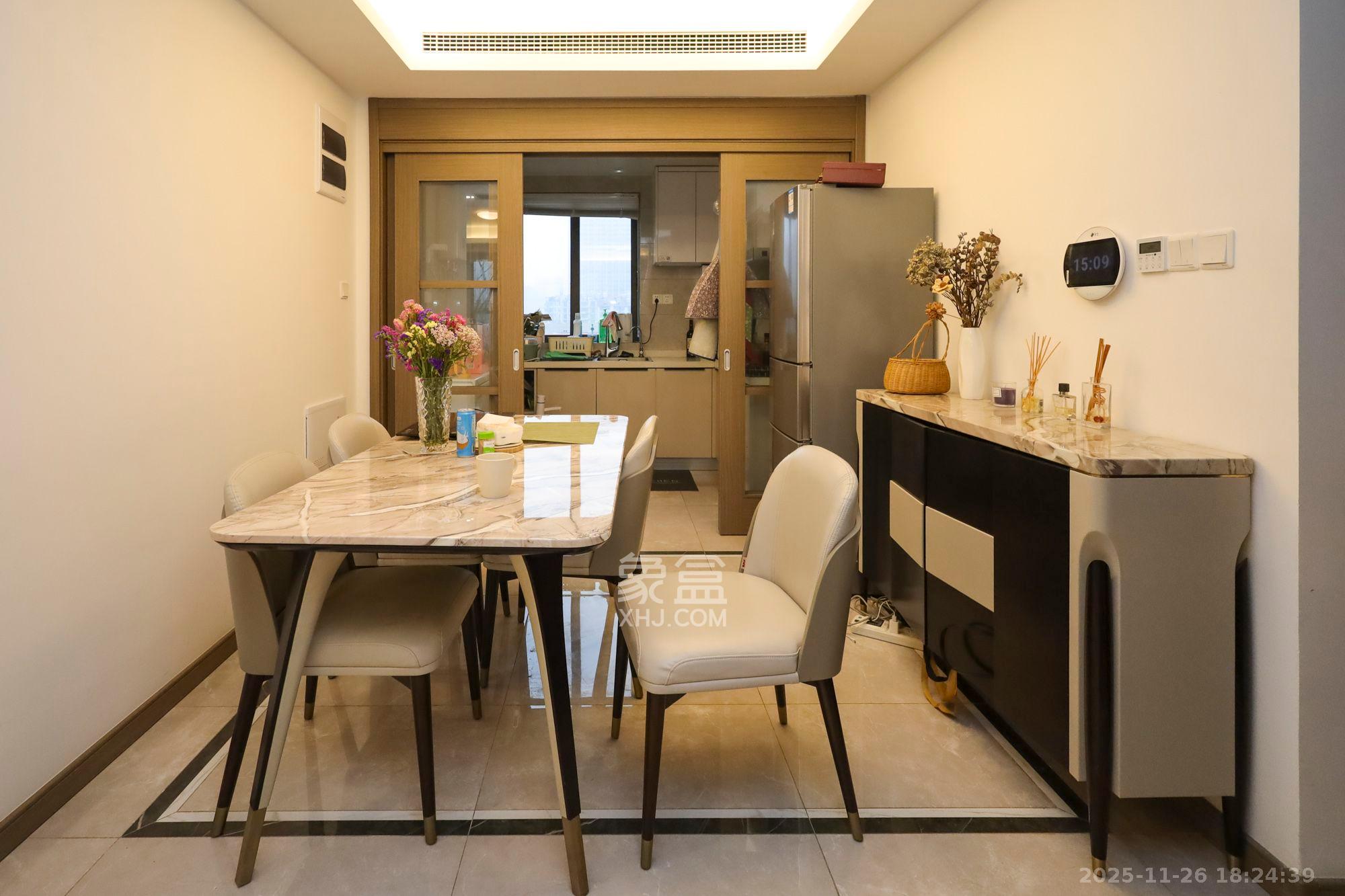 龙湖铂金中心（龙湖春江郦城）  3室2厅2卫    4800.0元/月室内图