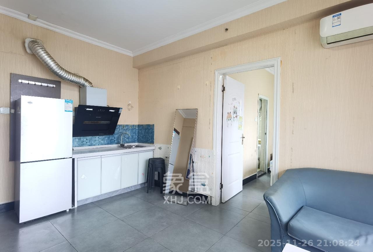 钱隆樽品(一、二、三期)  1室1厅1卫    1600.0元/月室内图