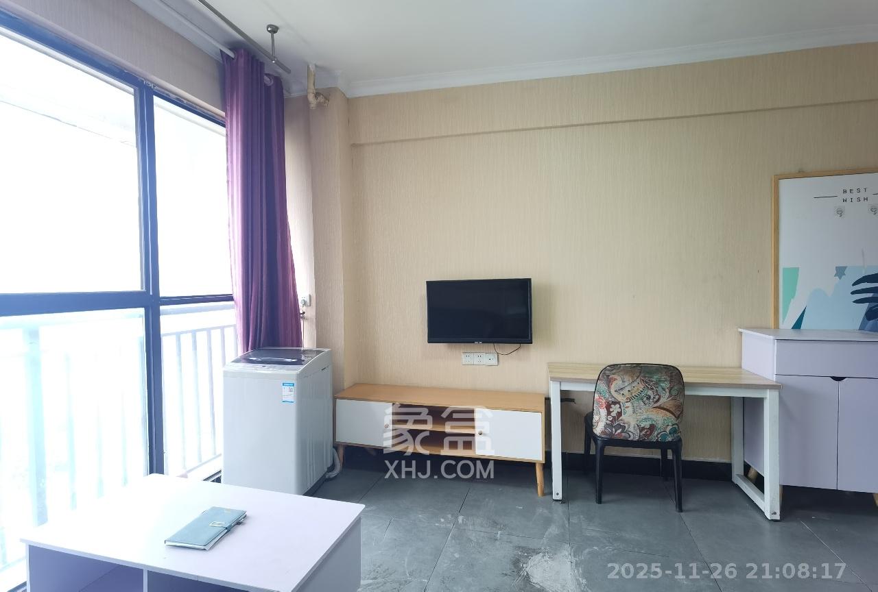 钱隆樽品(一、二、三期)  1室1厅1卫    1600.0元/月室内图