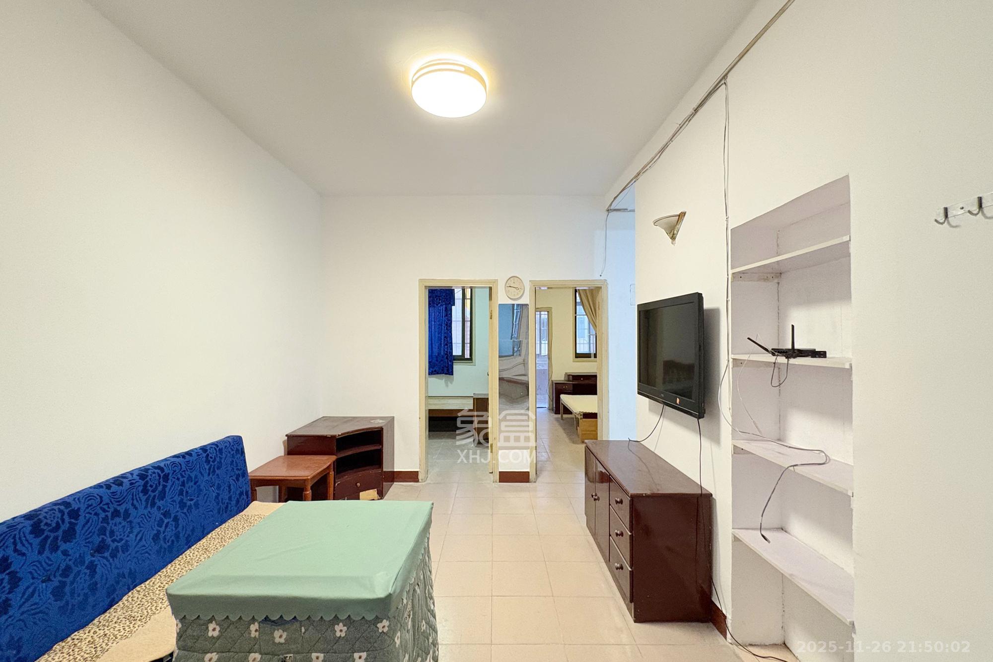 人民新村 2室2厅1卫 42.8万 人民新村 2室2厅1卫 42.8万客厅