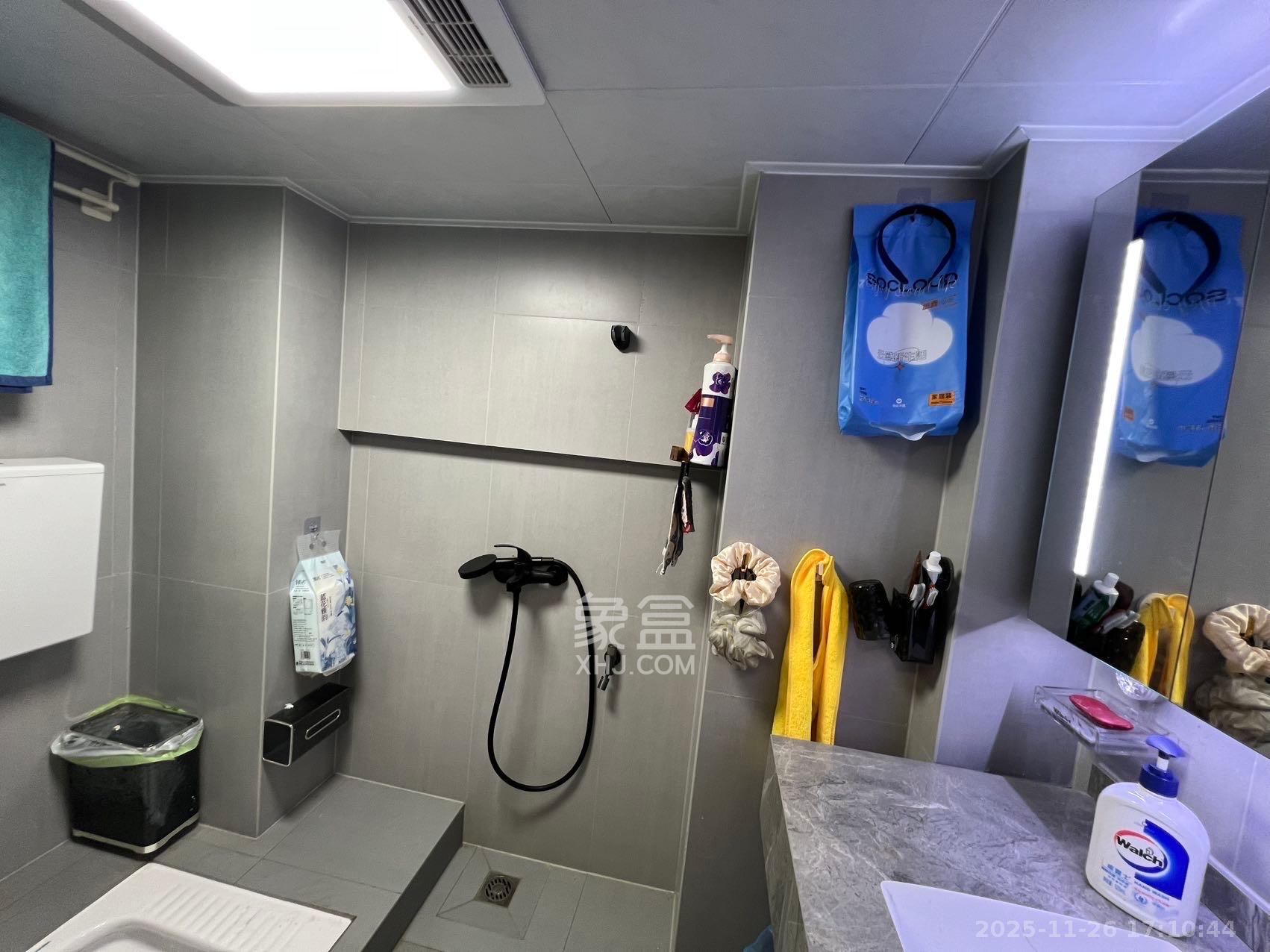 金茂建发泊悦 1室1厅1卫 2000.0元/月 金茂建发泊悦 1室1厅1卫 2000.0元/月室内图