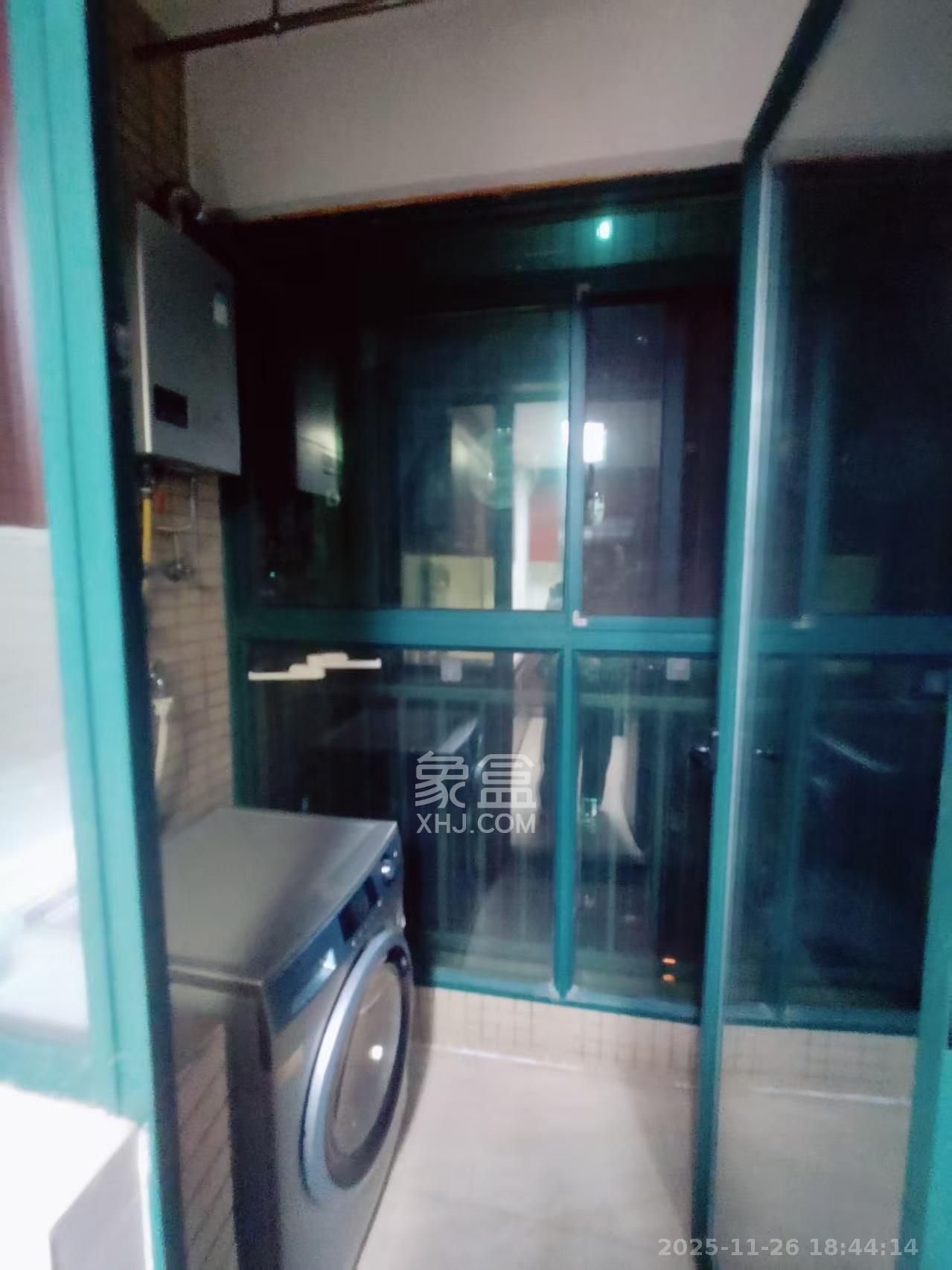 富基世纪公园 3室2厅2卫 1800.0元/月 富基世纪公园 3室2厅2卫 1800.0元/月室内图