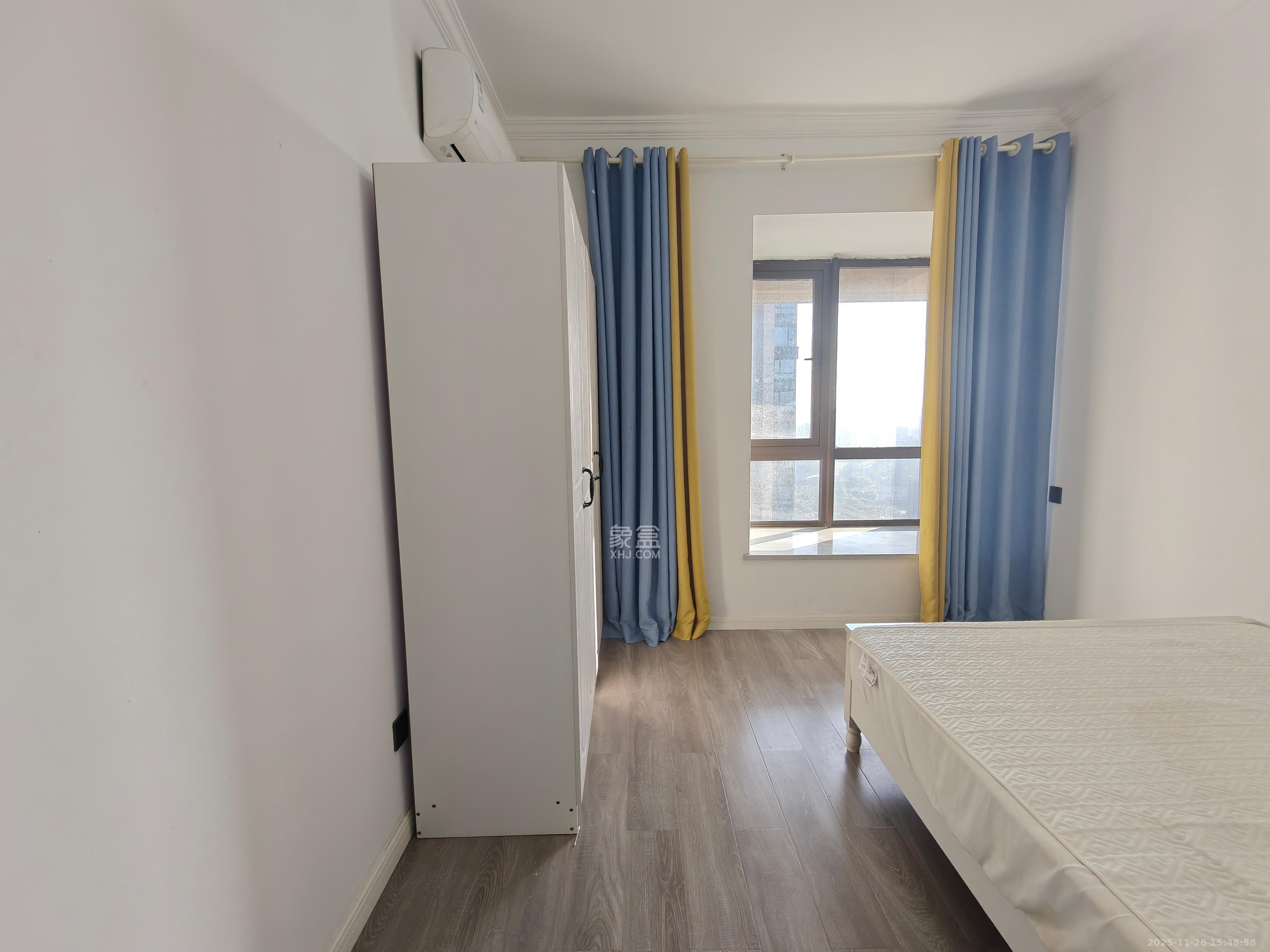 明昇壹城（明昇时代广场）二期  3室2厅2卫    2800.0元/月室内图