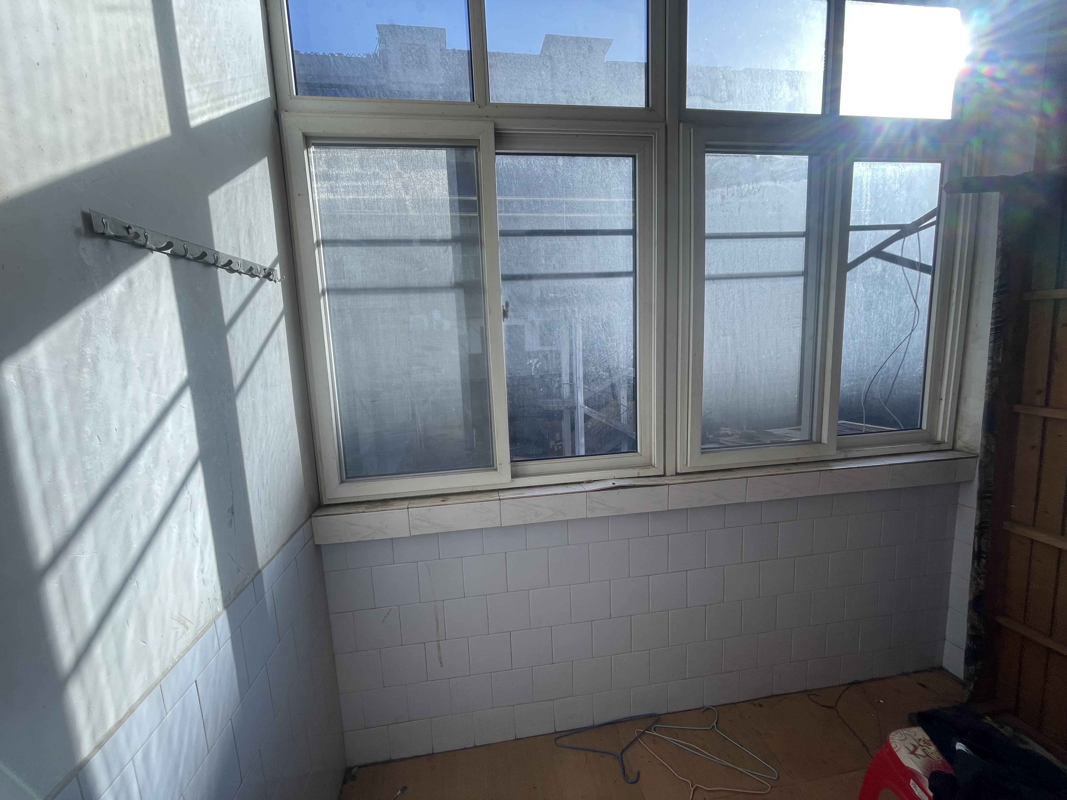 区商业局家属楼（清泉）  3室2厅1卫    46.8万客厅