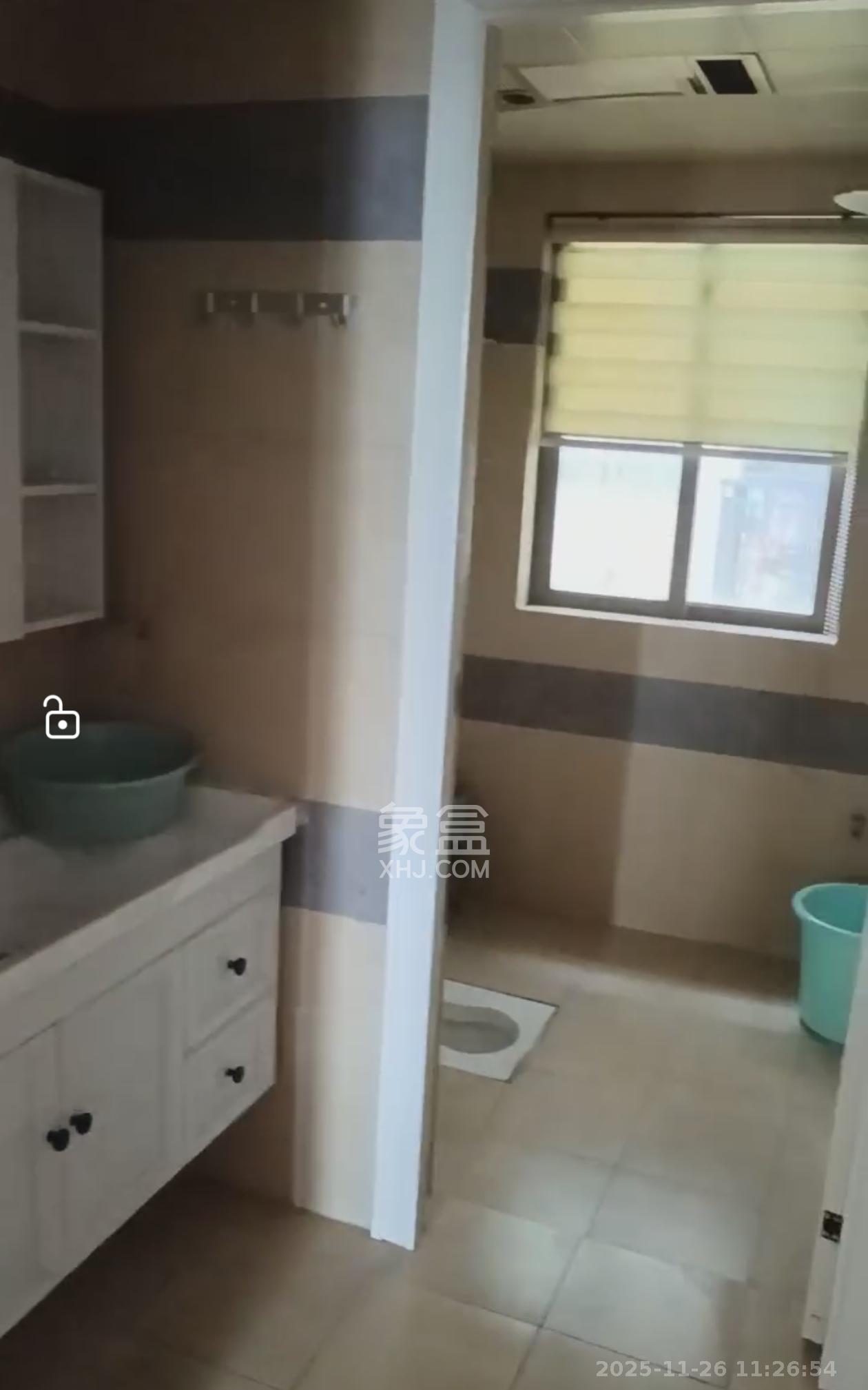 阳光晶城 3室2厅2卫 2300.0元/月 阳光晶城 3室2厅2卫 2300.0元/月室内图