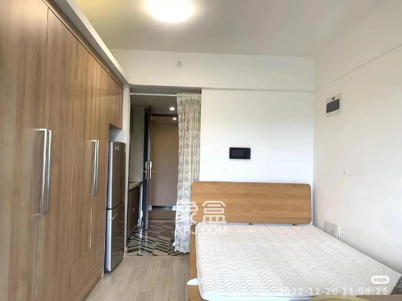 万科金域缇香  1室1厅1卫    1600.0元/月