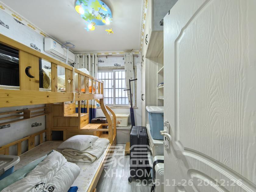 金科世界城 3室2厅2卫 2300.0元/月 金科世界城 3室2厅2卫 2300.0元/月室内图