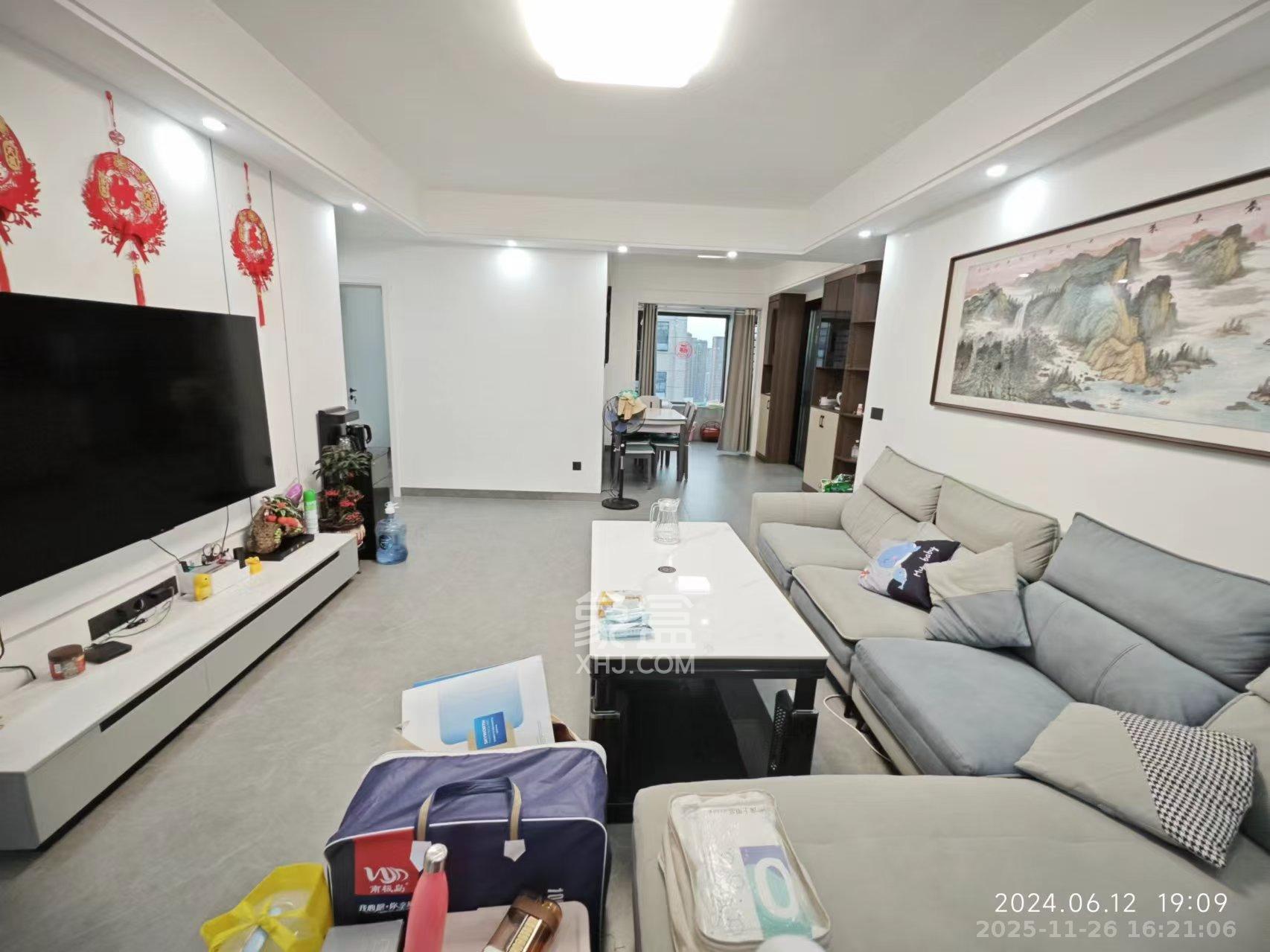 天鸿天府（天鸿中央大院）  3室2厅1卫    3400.0元/月室内图