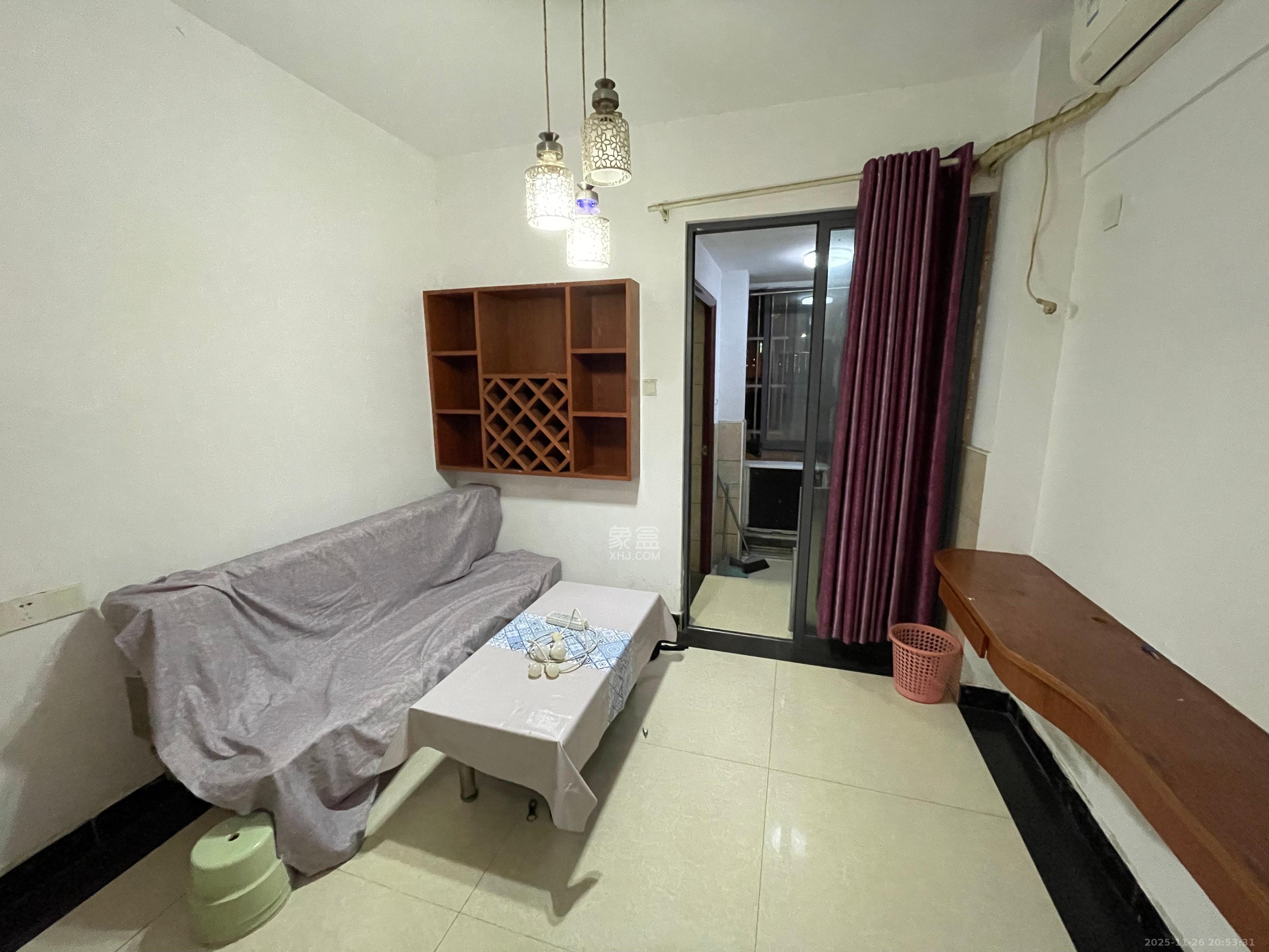 红公馆(前程丽景大厦) 1室1厅1卫 1400.0元/月 红公馆(前程丽景大厦) 1室1厅1卫 1400.0元/月室内图