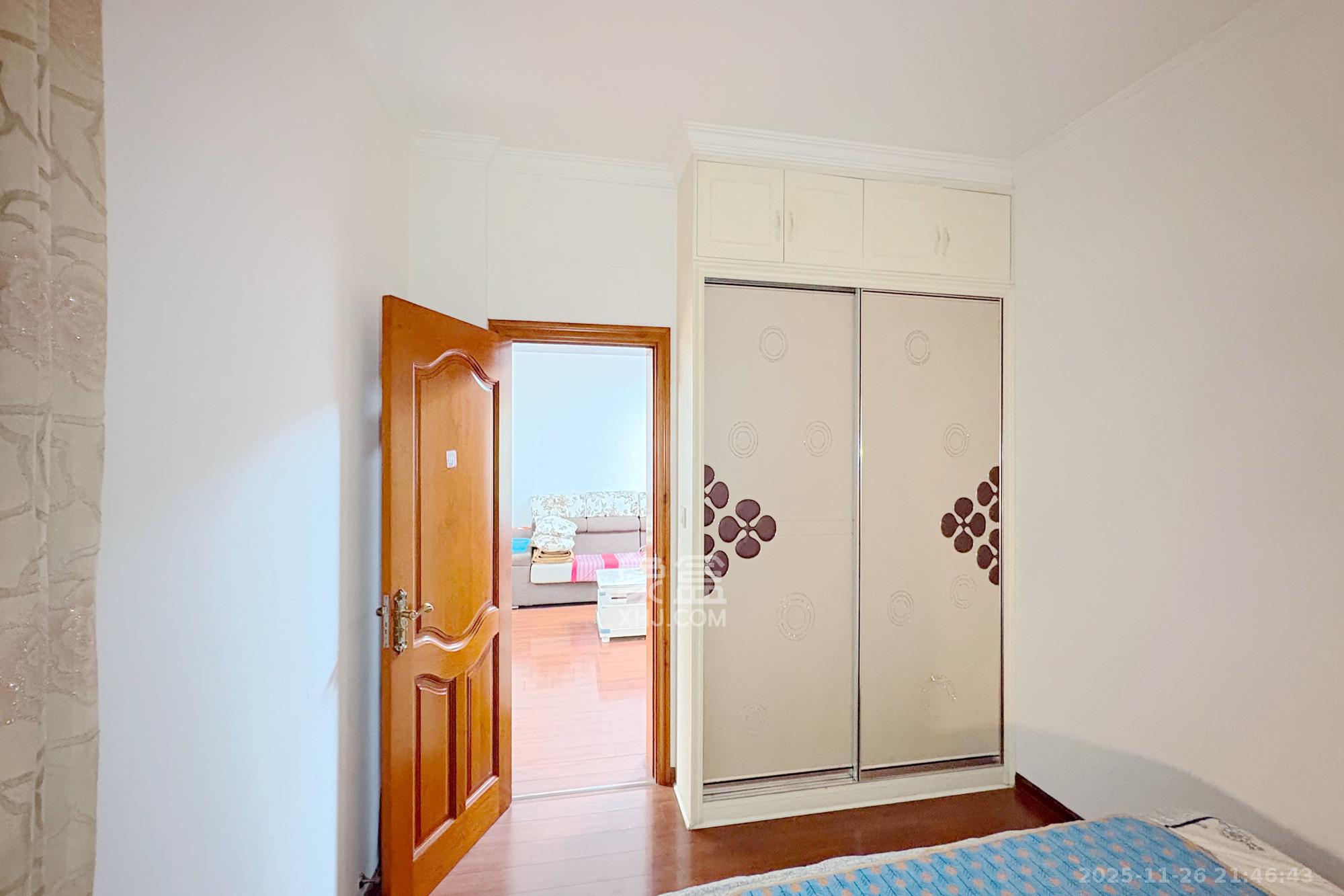 雍景园 2室2厅1卫 75.0万 雍景园 2室2厅1卫 75.0万卧室