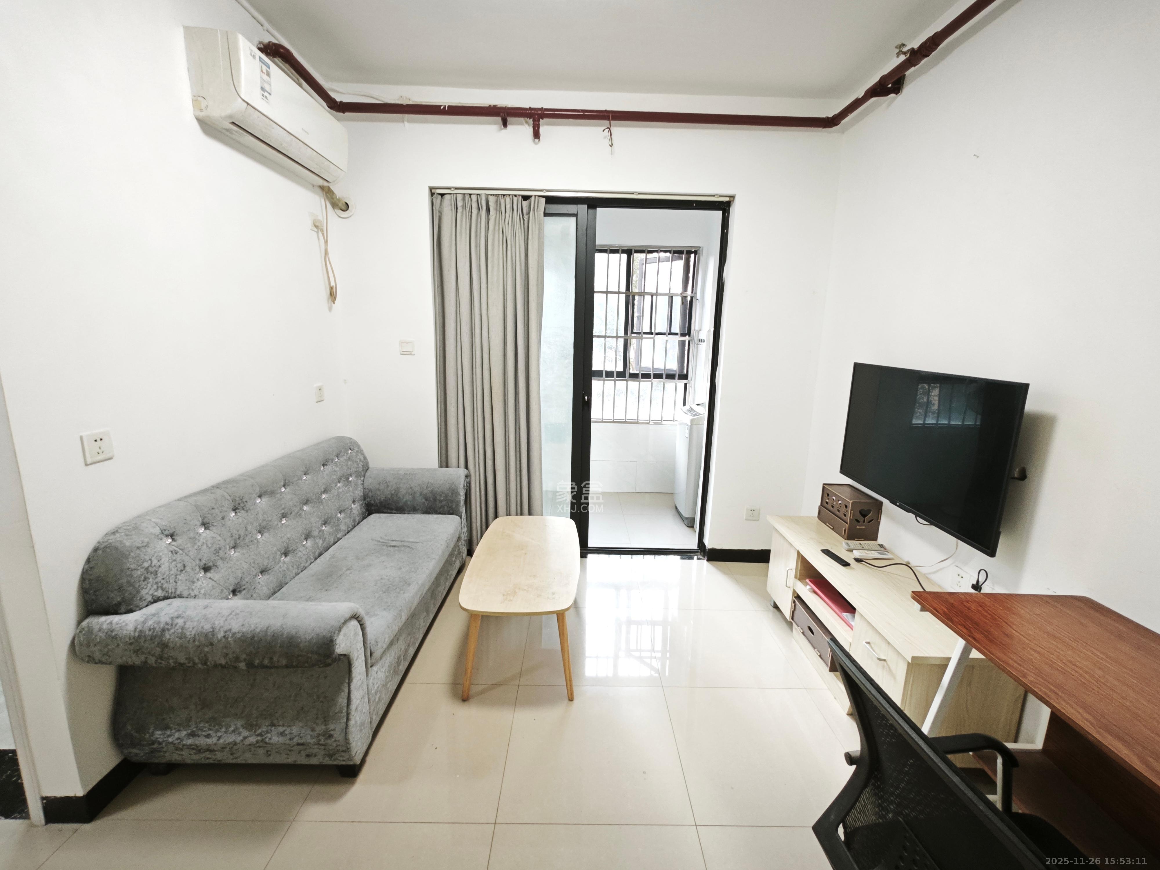 天鸿天府（天鸿中央大院）  1室1厅1卫    1400.0元/月室内图