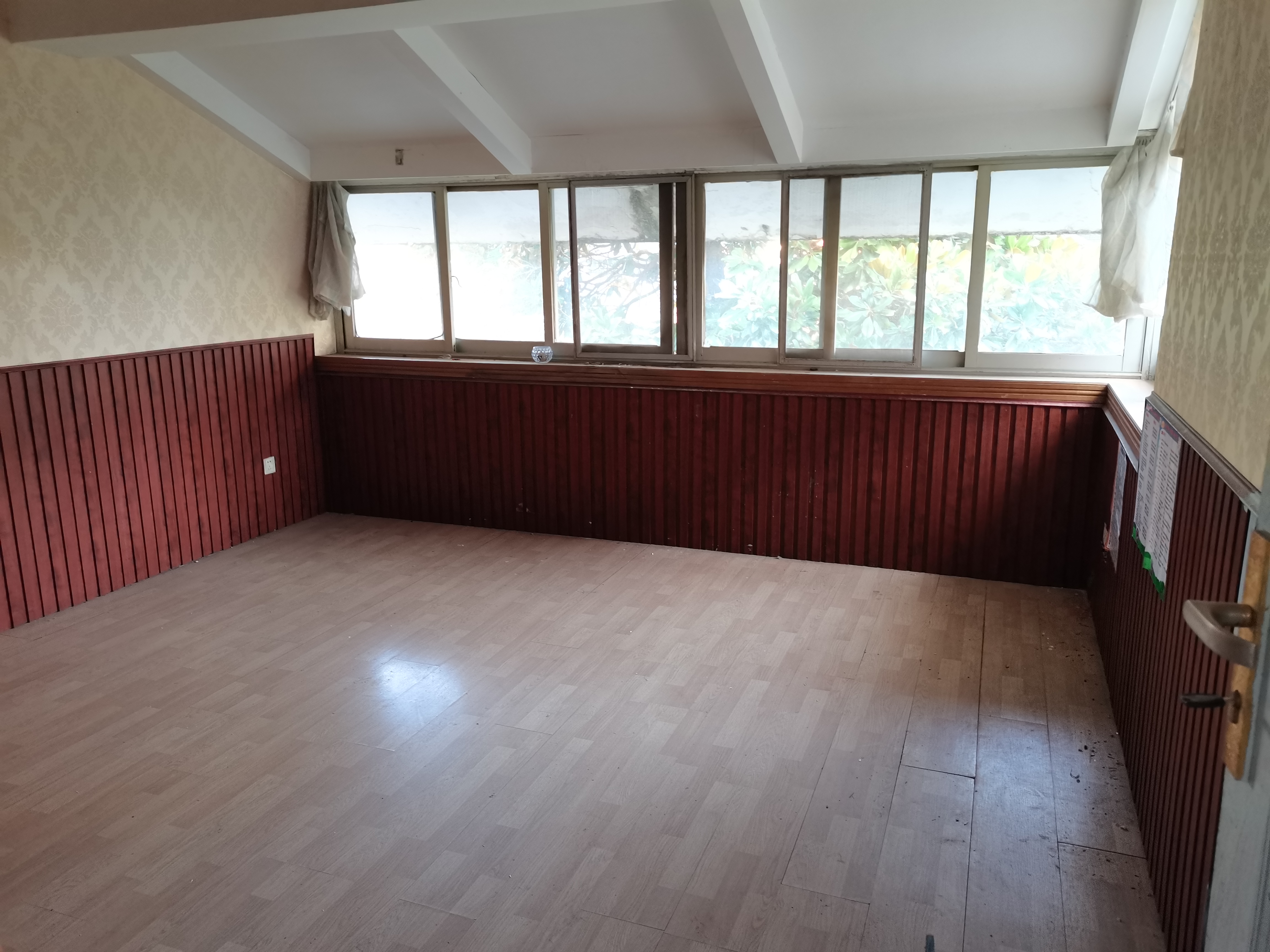 湘银小区别墅  8室2厅3卫    130.0万室内图