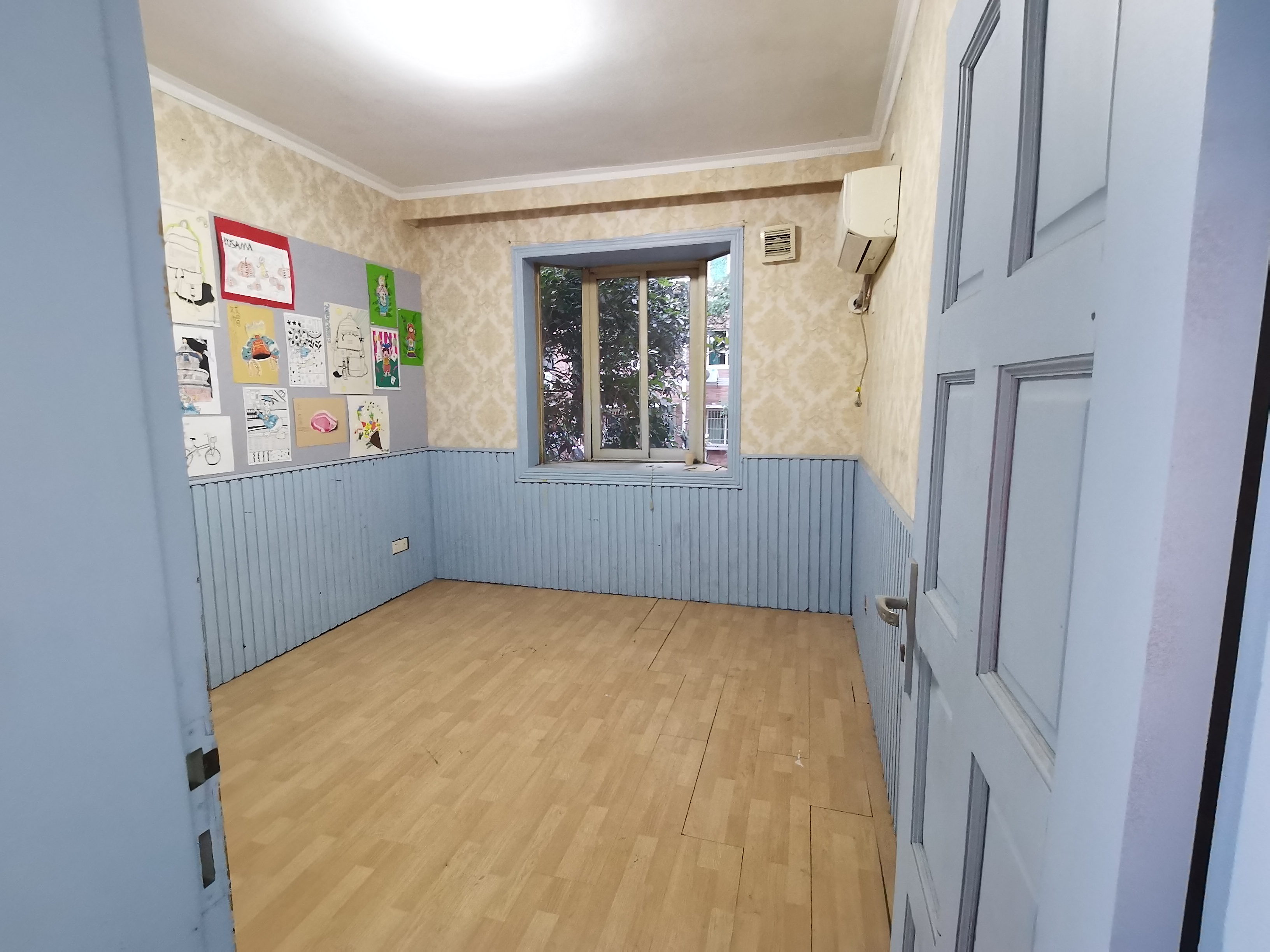 湘银小区别墅  8室2厅3卫    130.0万室内图