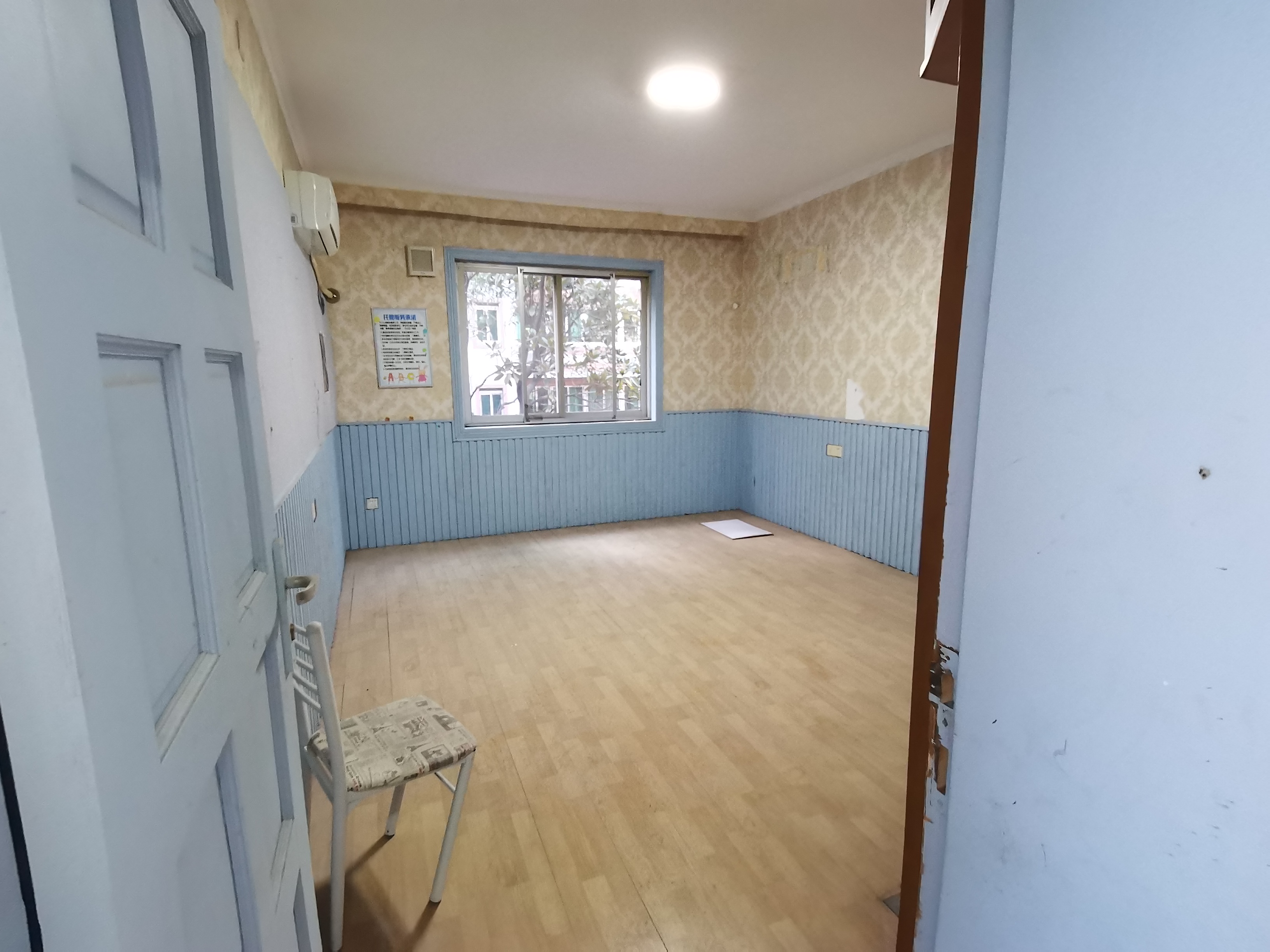 湘银小区别墅  8室2厅3卫    130.0万室内图