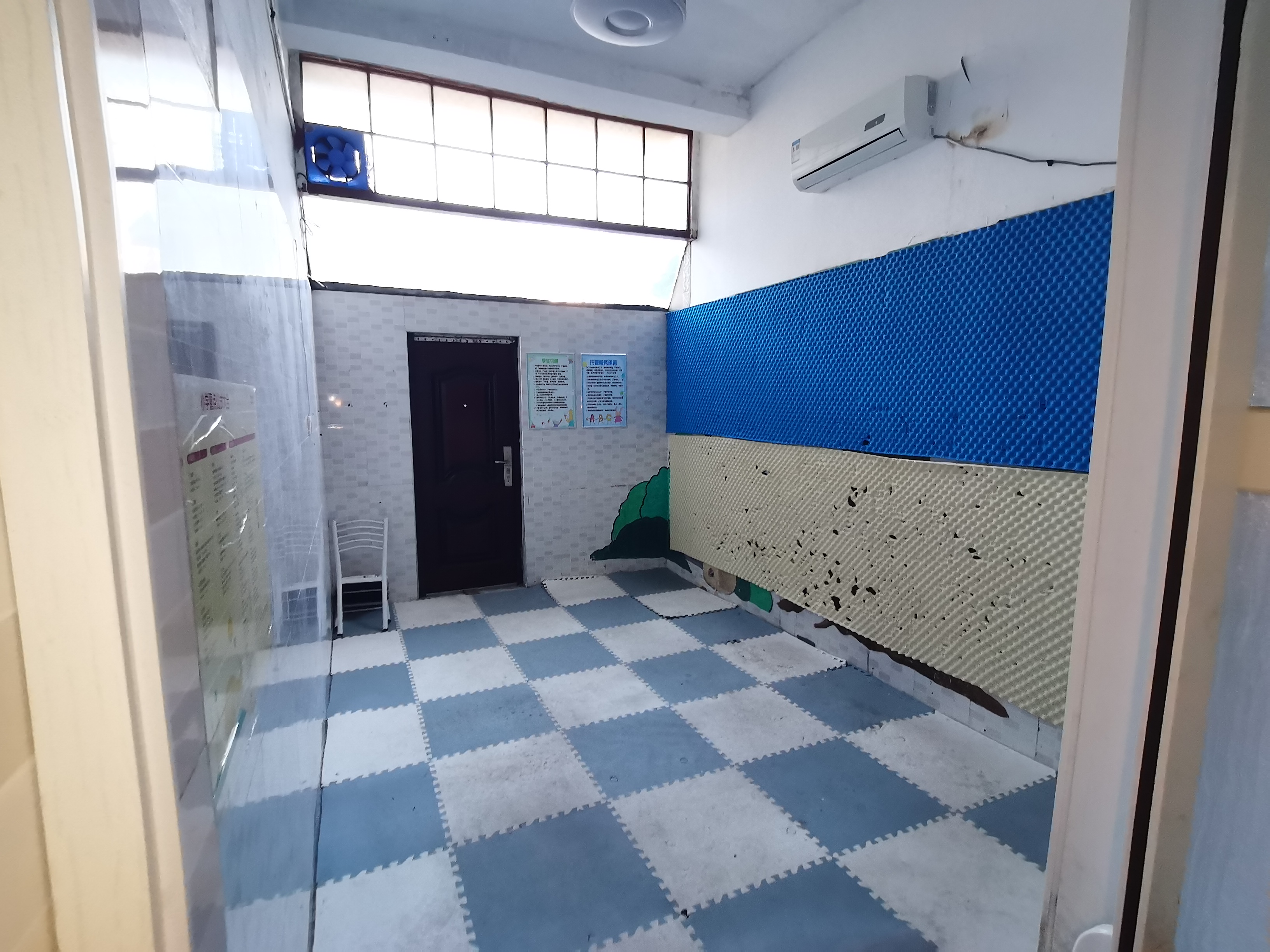 湘银小区别墅  8室2厅3卫    130.0万室内图