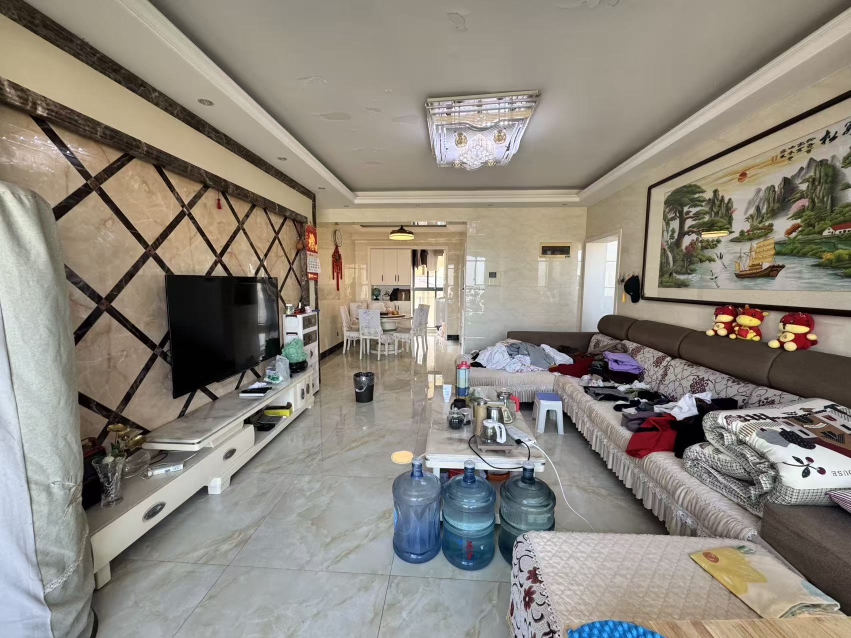 中建御山和苑 3室2厅2卫 69.8万 中建御山和苑 3室2厅2卫 69.8万室内图