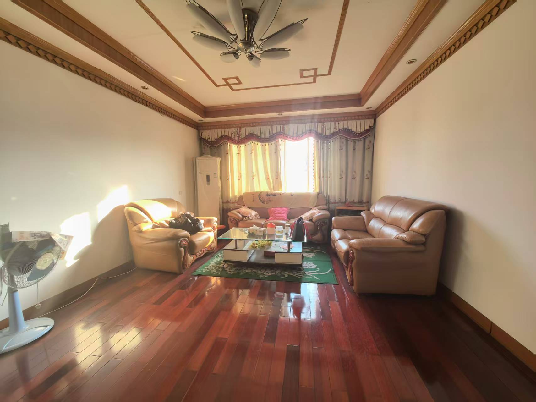 601罗家冲  5室2厅3卫    55.8万室内图