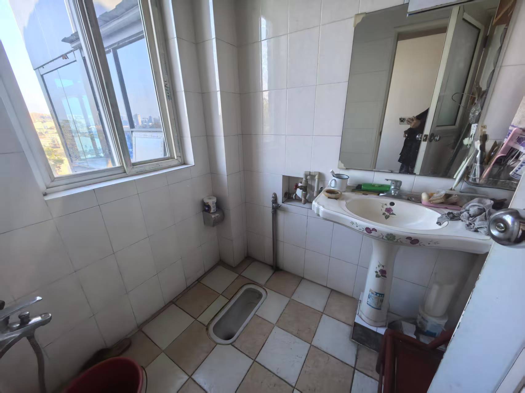 601罗家冲  5室2厅3卫    55.8万室内图