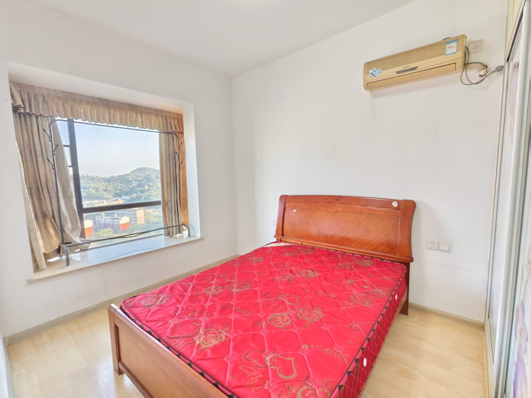 香博堡  3室2厅2卫    39.8万室内图