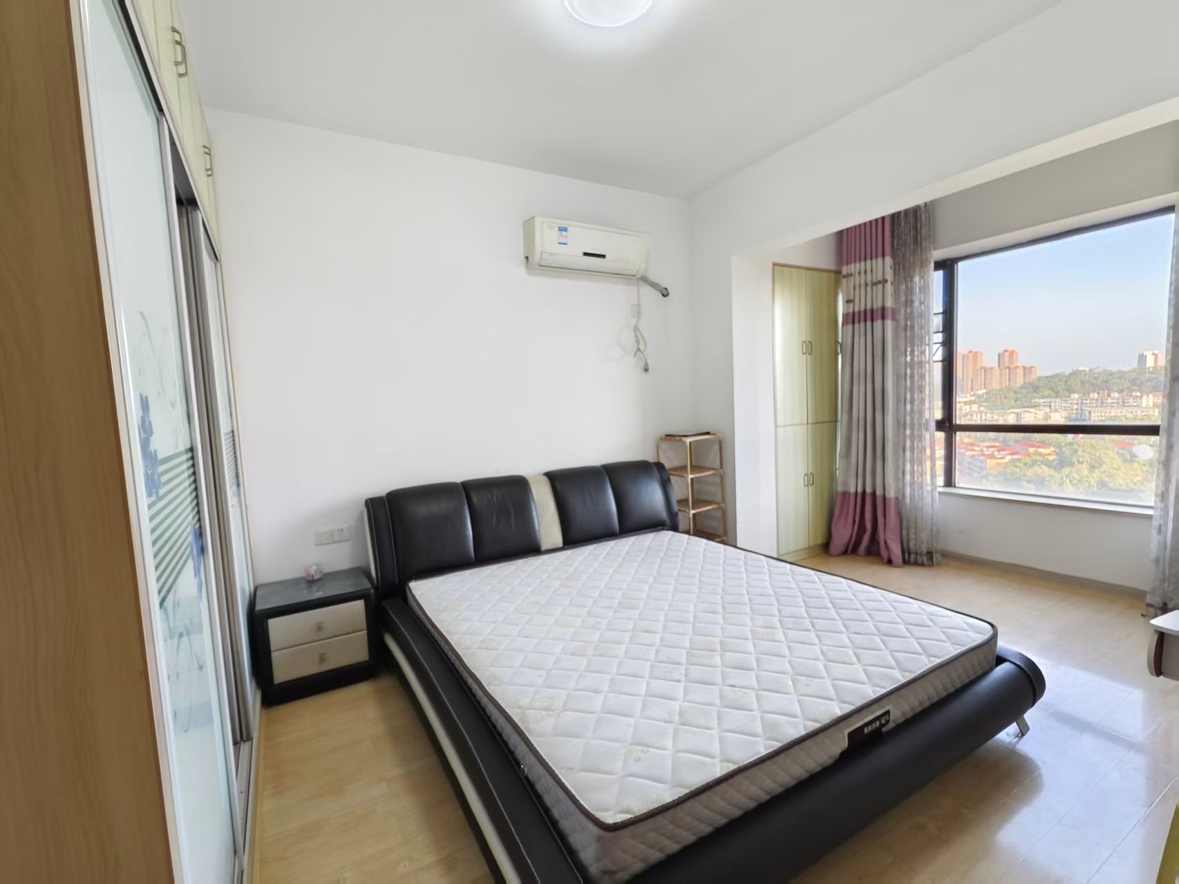 香博堡  3室2厅2卫    39.8万室内图