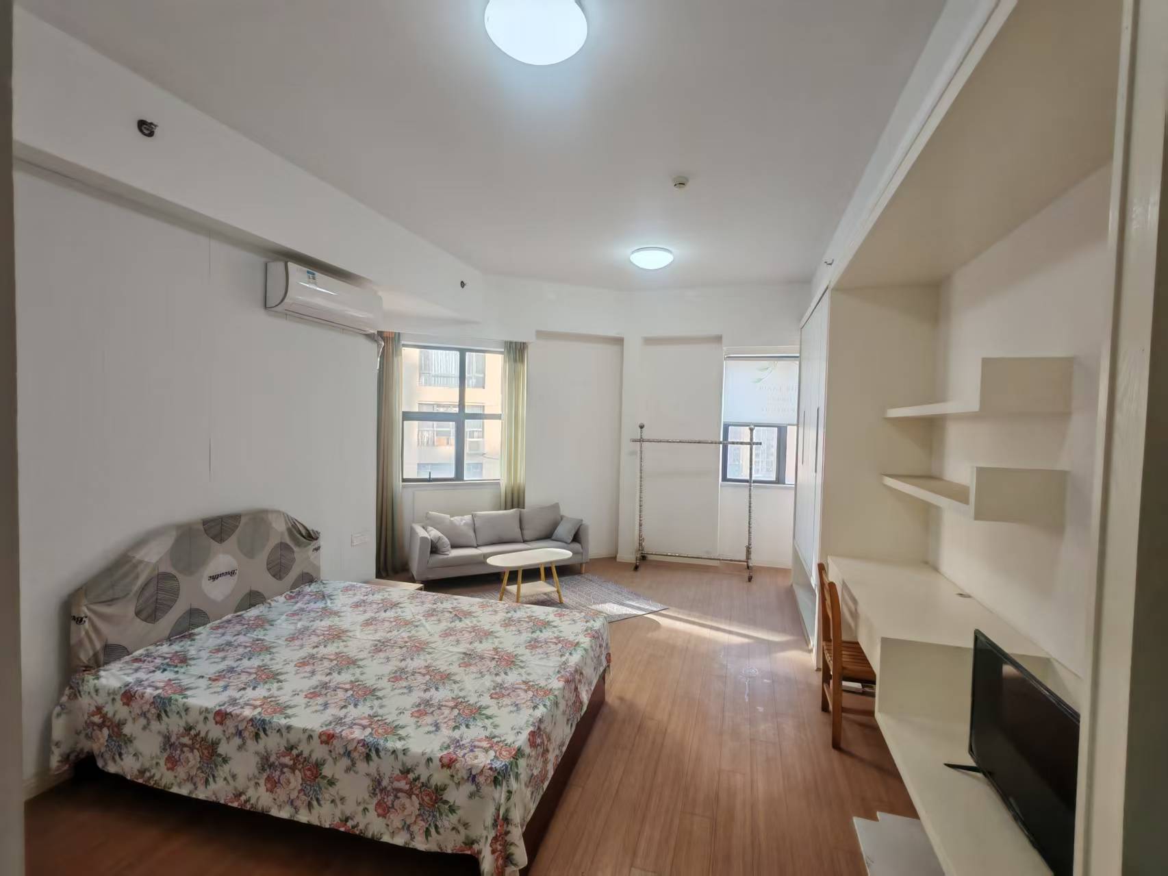 华晨御园 1室1厅1卫 25.0万 华晨御园 1室1厅1卫 25.0万室内图