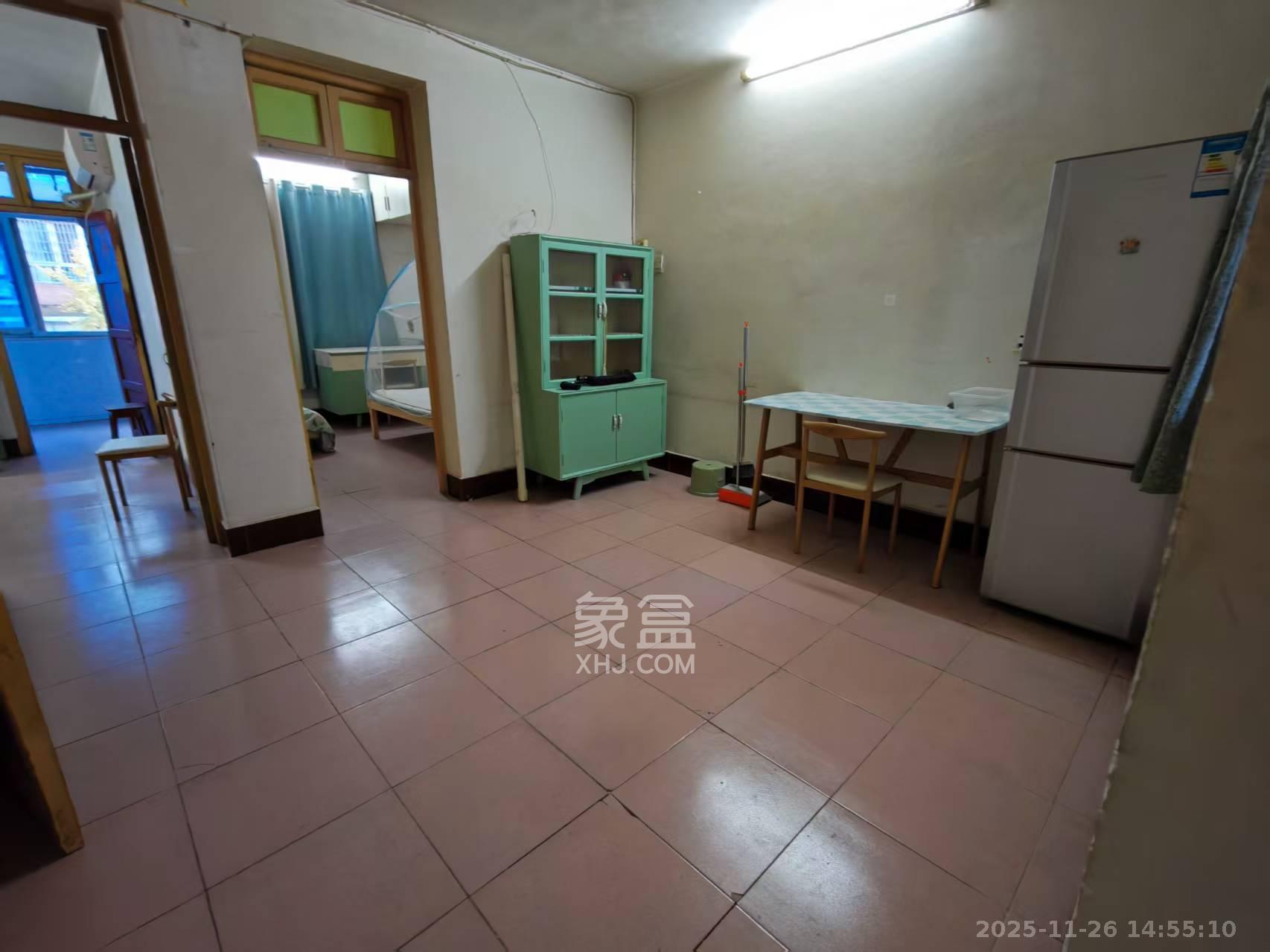 老鸦冲小区  2室1厅1卫    1500.0元/月室内图