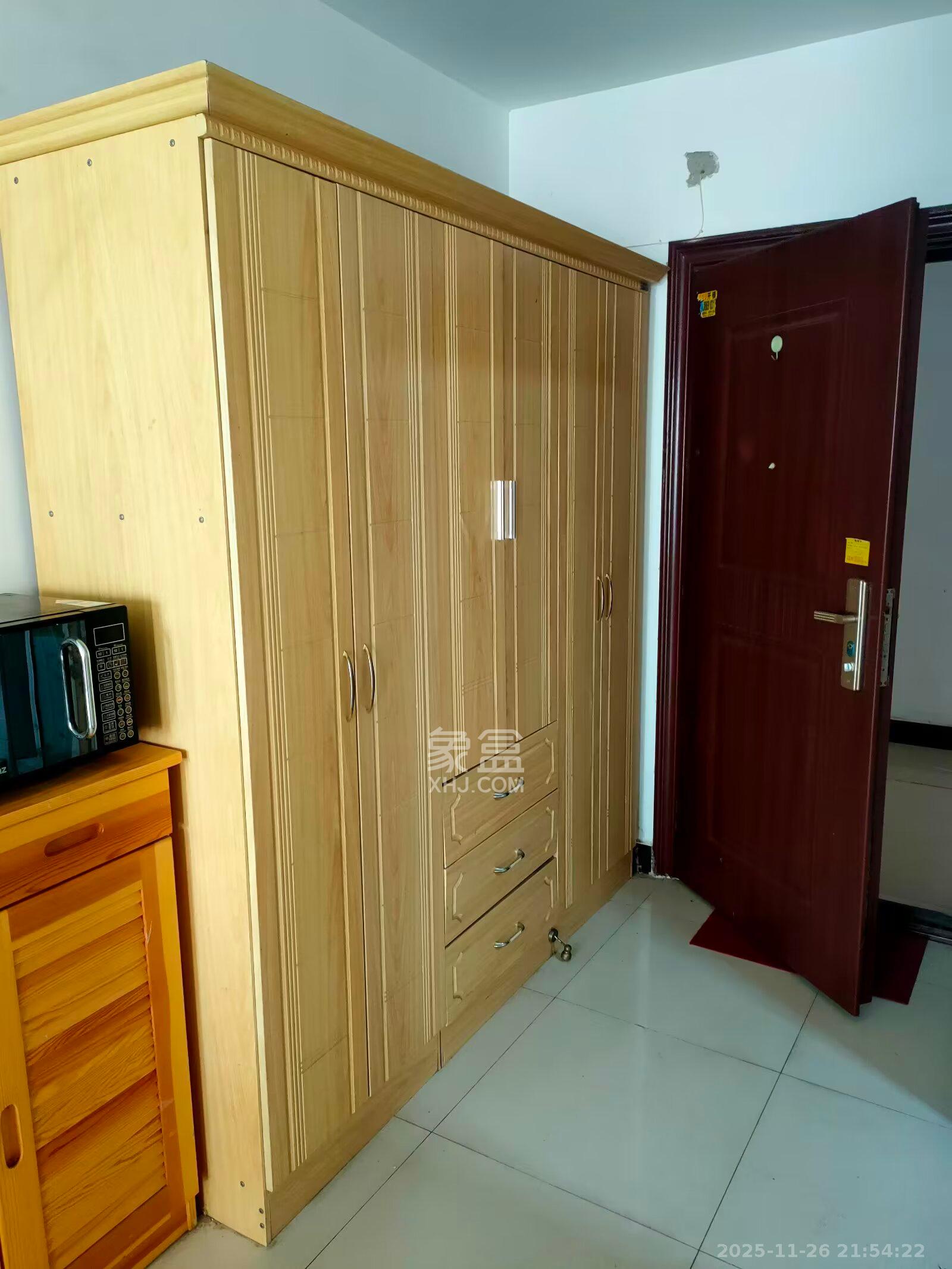 锦湘国际星城三期（锦绣苑）  1室1厅1卫    1500.0元/月