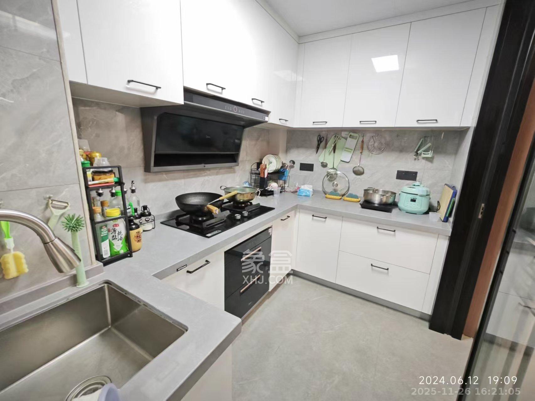 天鸿天府（天鸿中央大院）  3室2厅1卫    3400.0元/月室内图