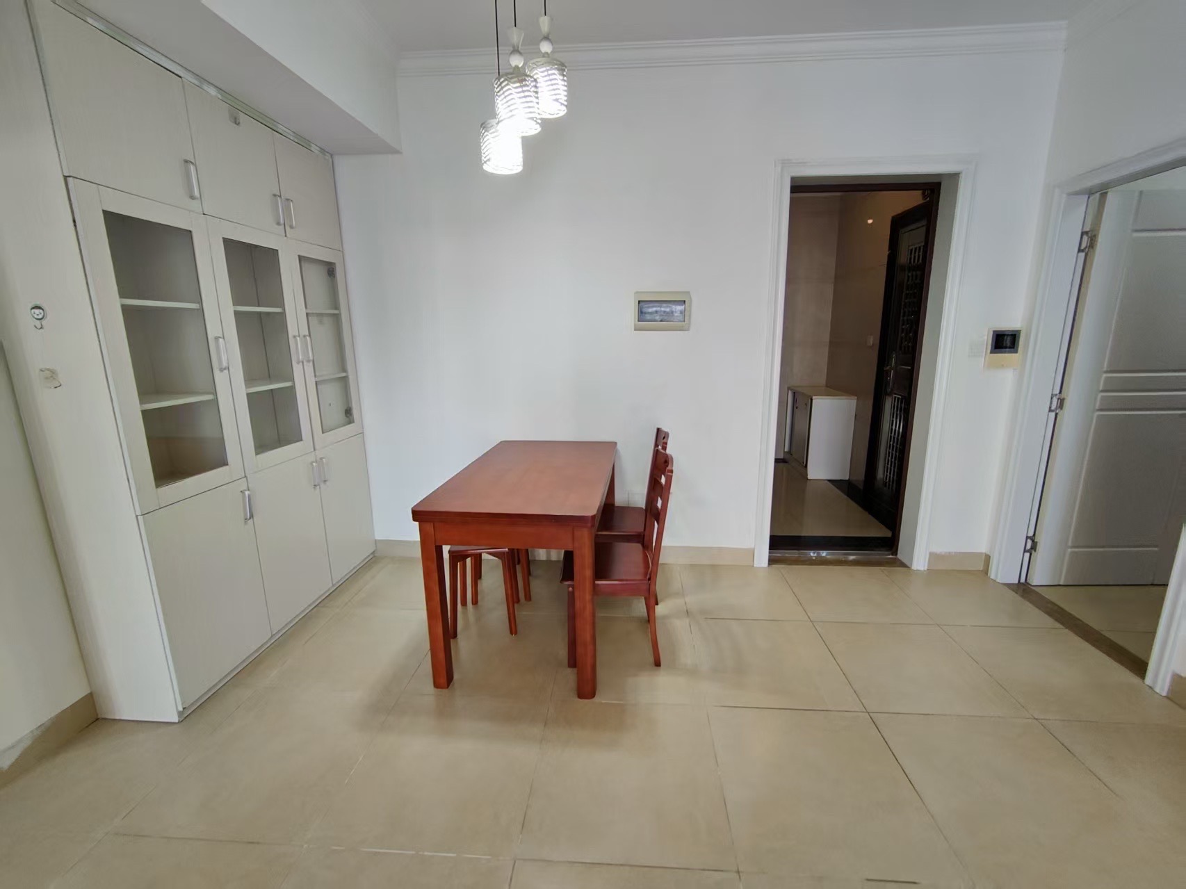 水晶城 1室0厅0卫 2400.0元/月 水晶城 1室0厅0卫 2400.0元/月室内图