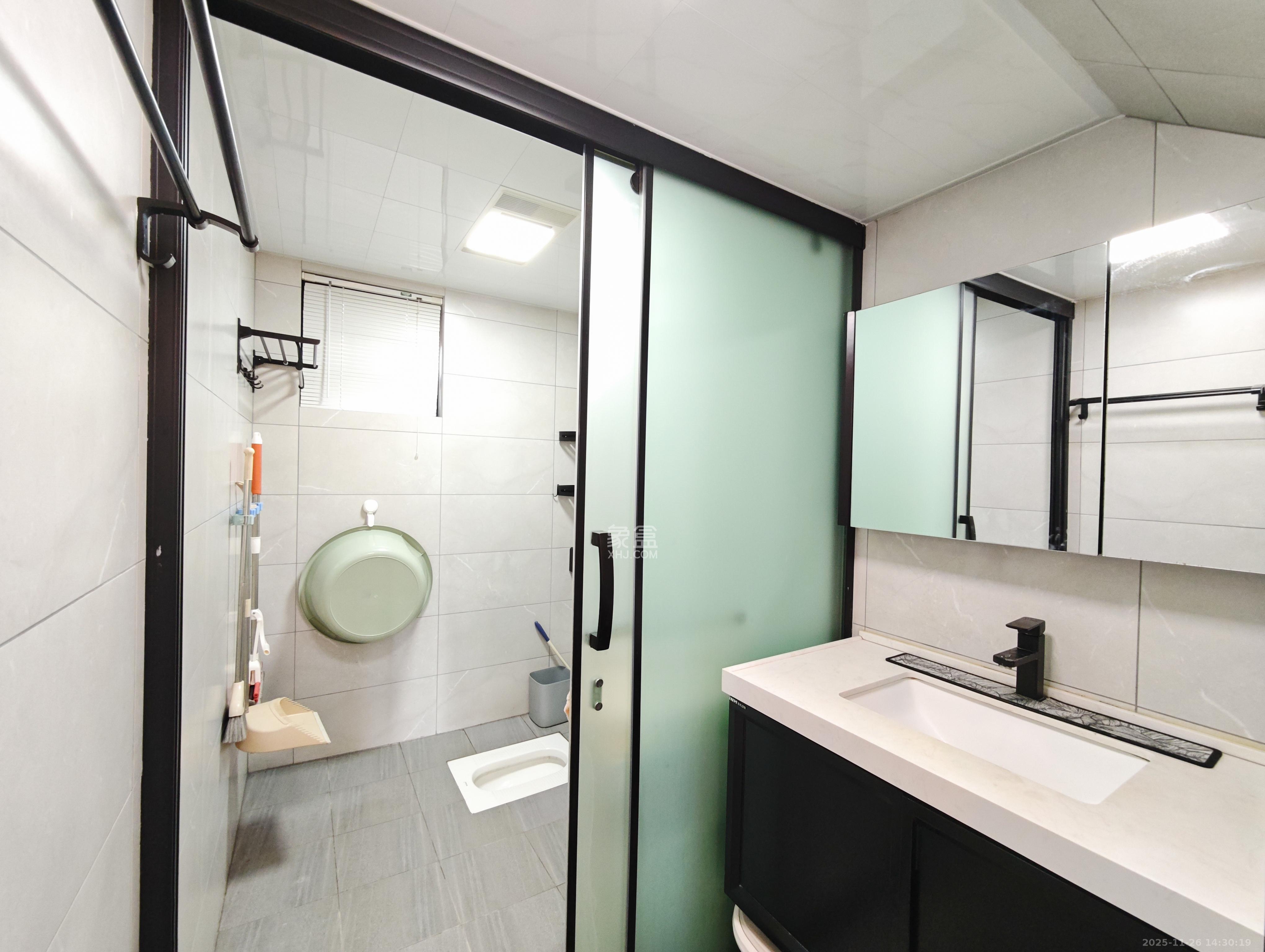 保利城(中航城国际社区、郡原美村) 2室2厅1卫 118.0万 保利城(中航城国际社区、郡原美村) 2室2厅1卫 118.0万卫生间