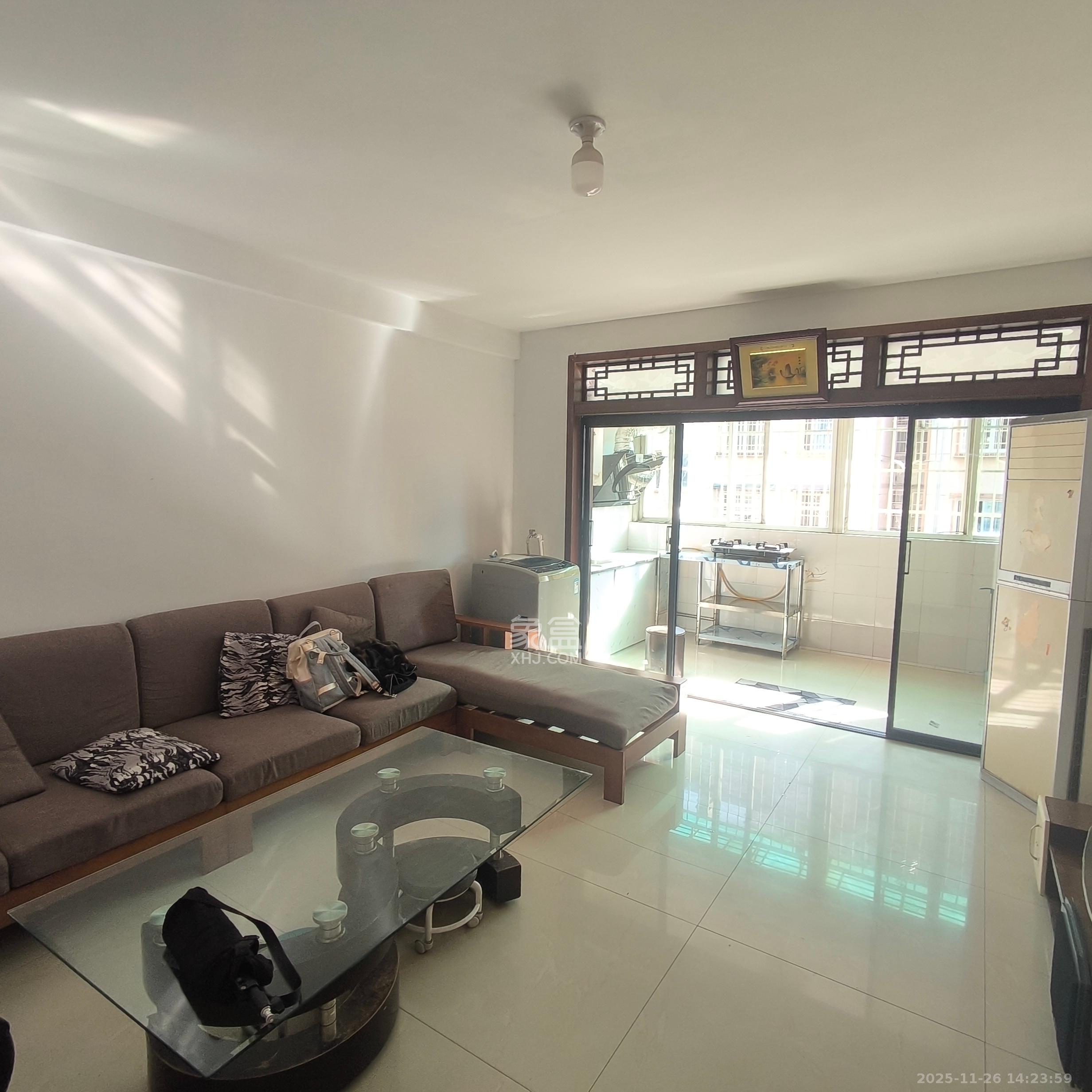 老灯泡厂宿舍(啤酒厂宿舍) 1室1厅1卫 1350.0元/月 老灯泡厂宿舍(啤酒厂宿舍) 1室1厅1卫 1350.0元/月室内图