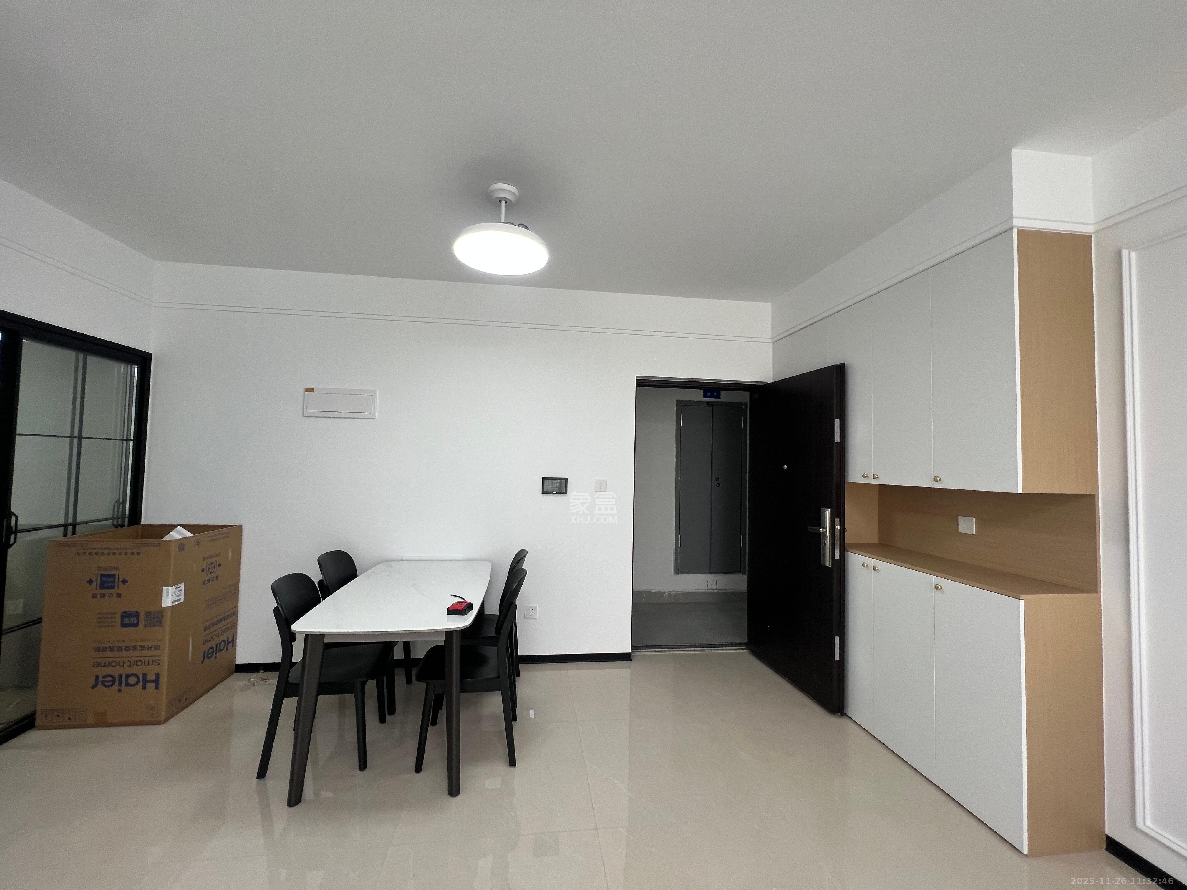 望远嘉苑 2室2厅1卫 2300.0元/月 望远嘉苑 2室2厅1卫 2300.0元/月室内图