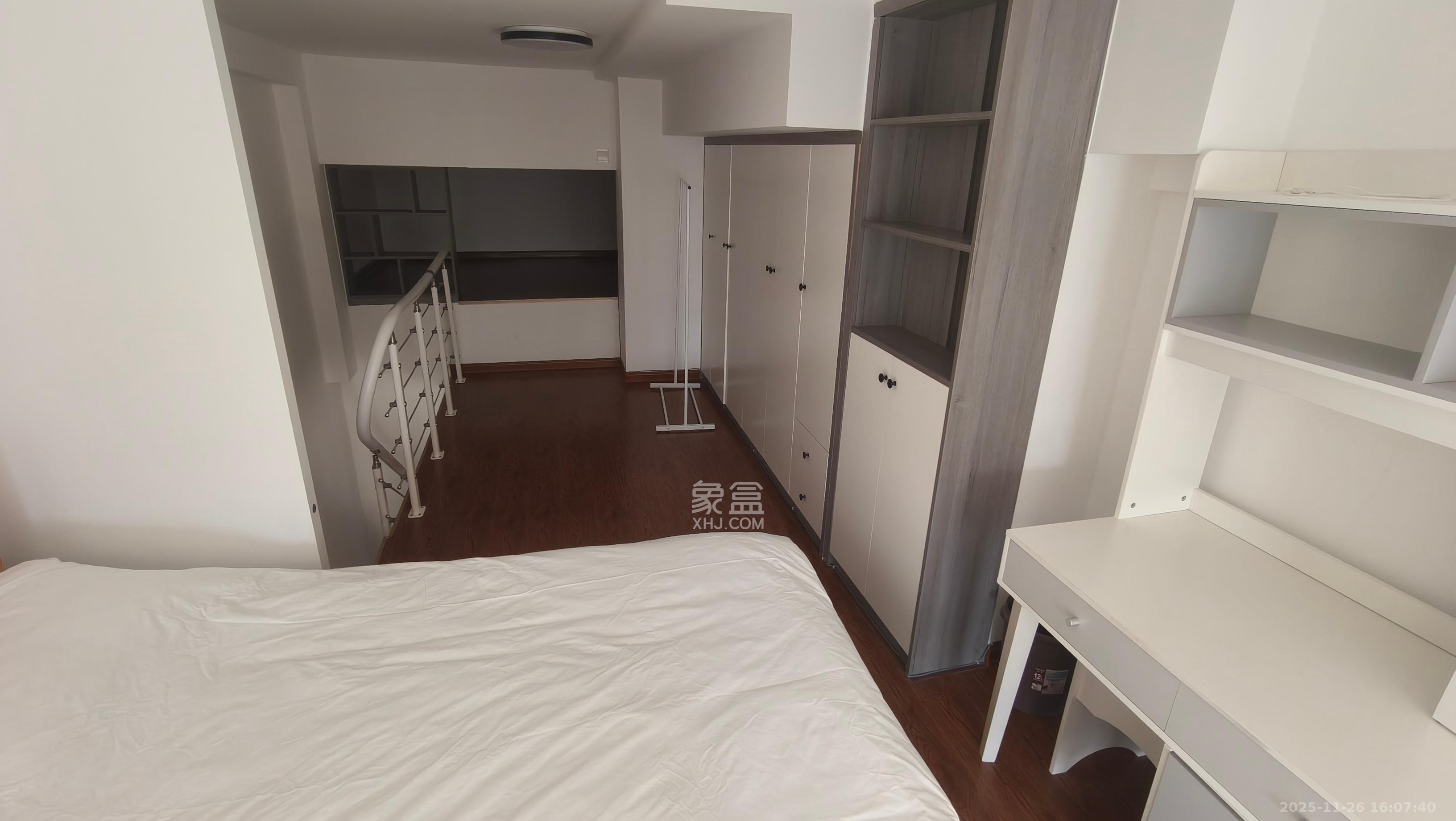 弘坤云寓 1室0厅0卫 2500.0元/月 弘坤云寓 1室0厅0卫 2500.0元/月室内图