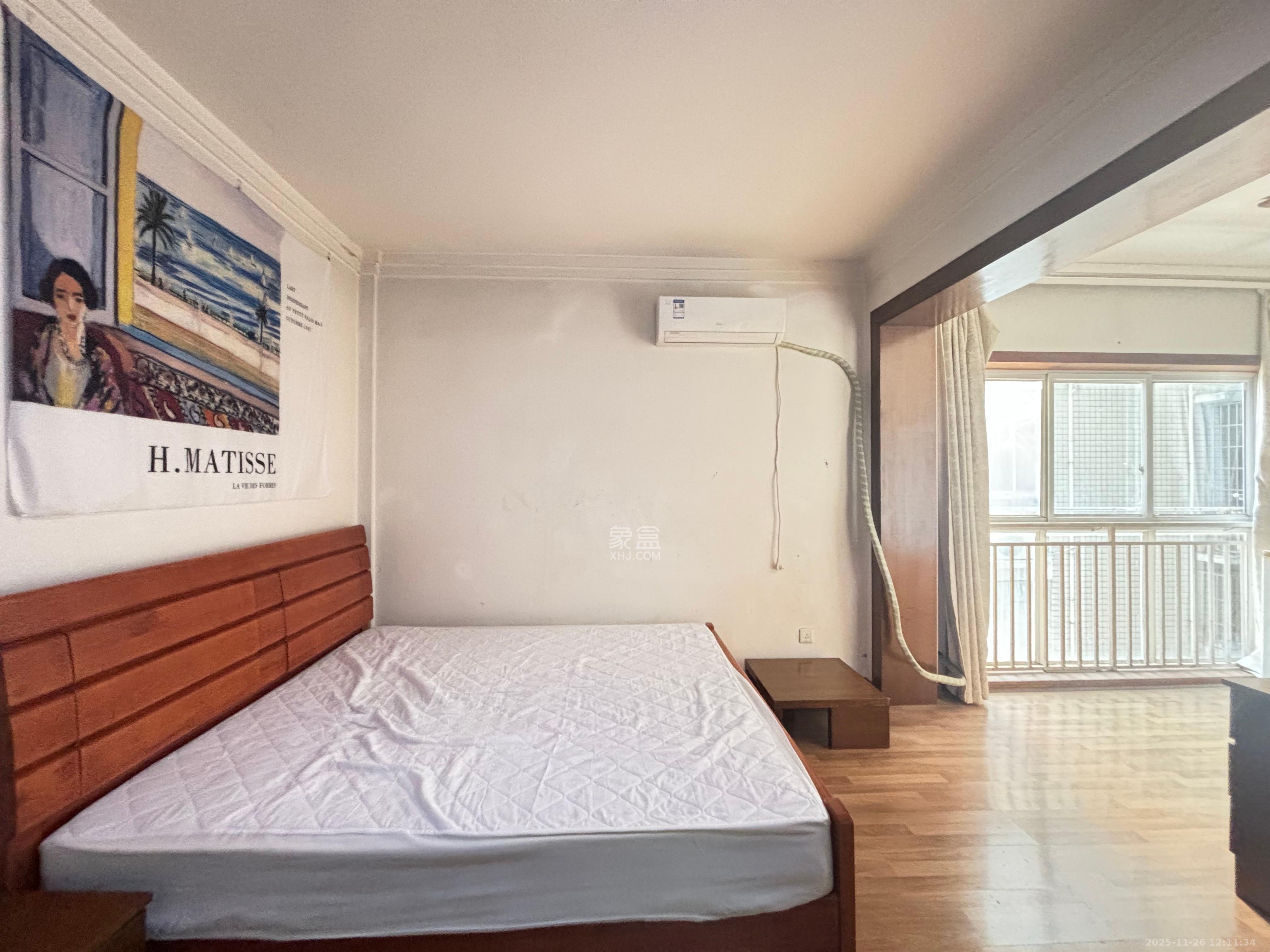 都市春天  1室1厅1卫    1600.0元/月室内图