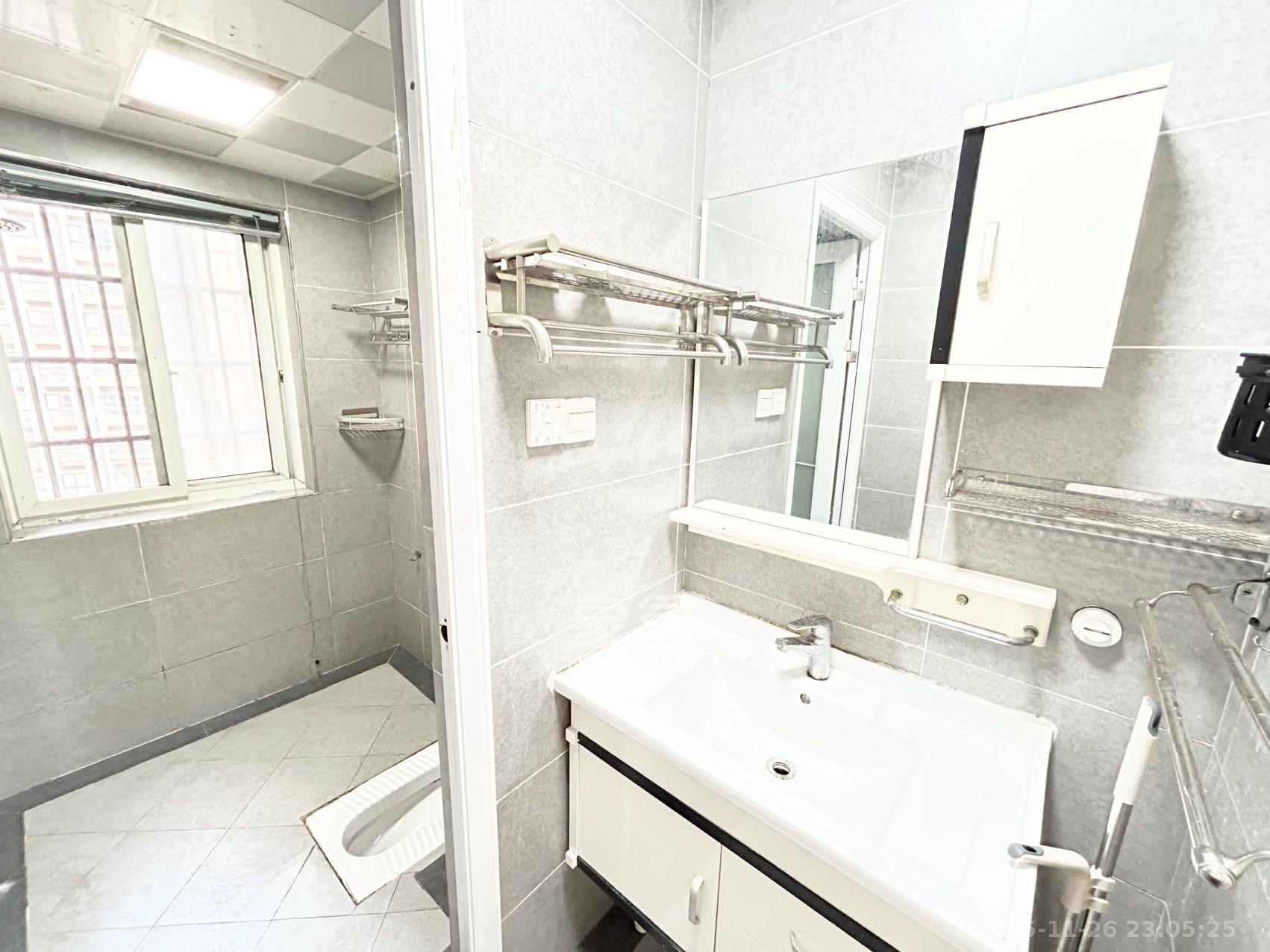 湘府十城（汇财御景湾新寓,汇财国际）  3室2厅1卫    2300.0元/月室内图