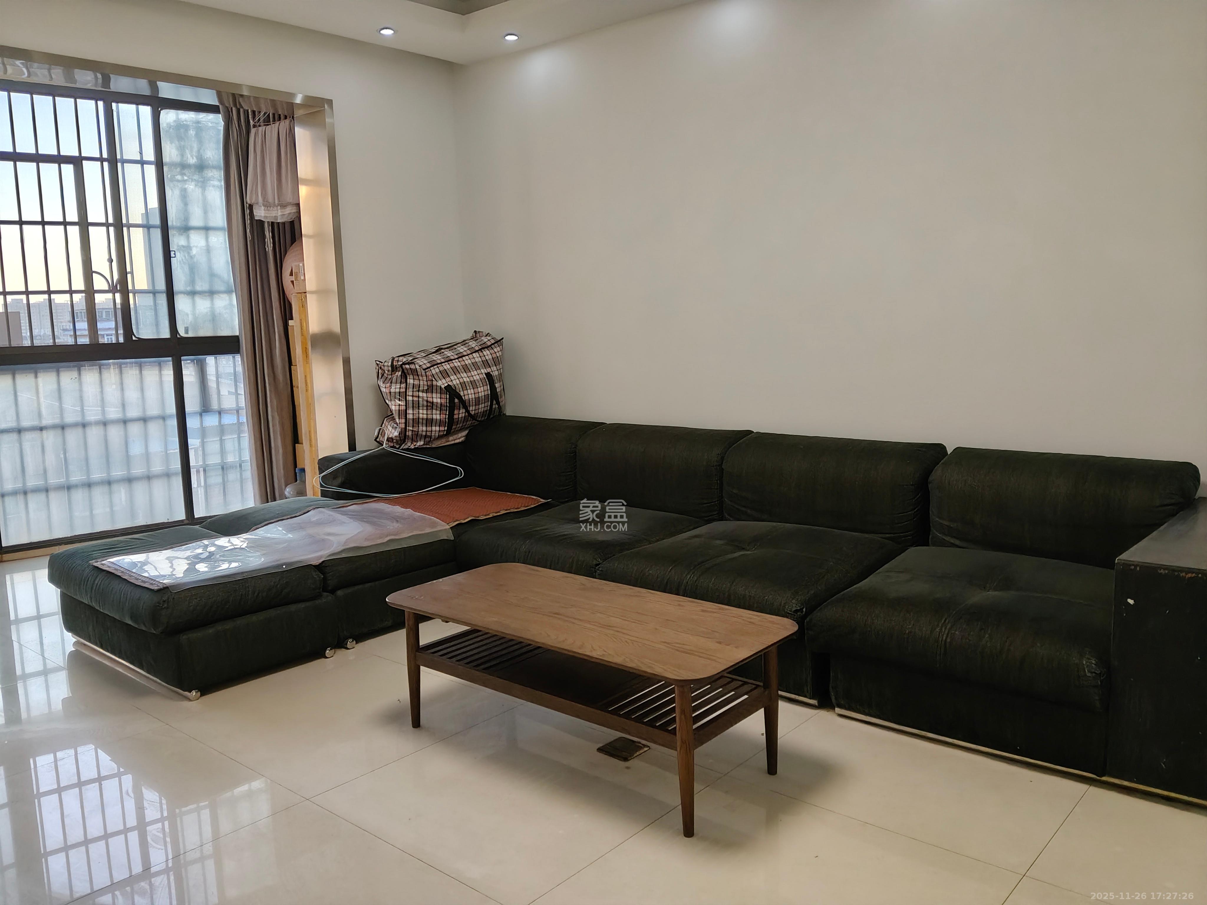 天赐良园  3室2厅1卫    2200.0元/月室内图