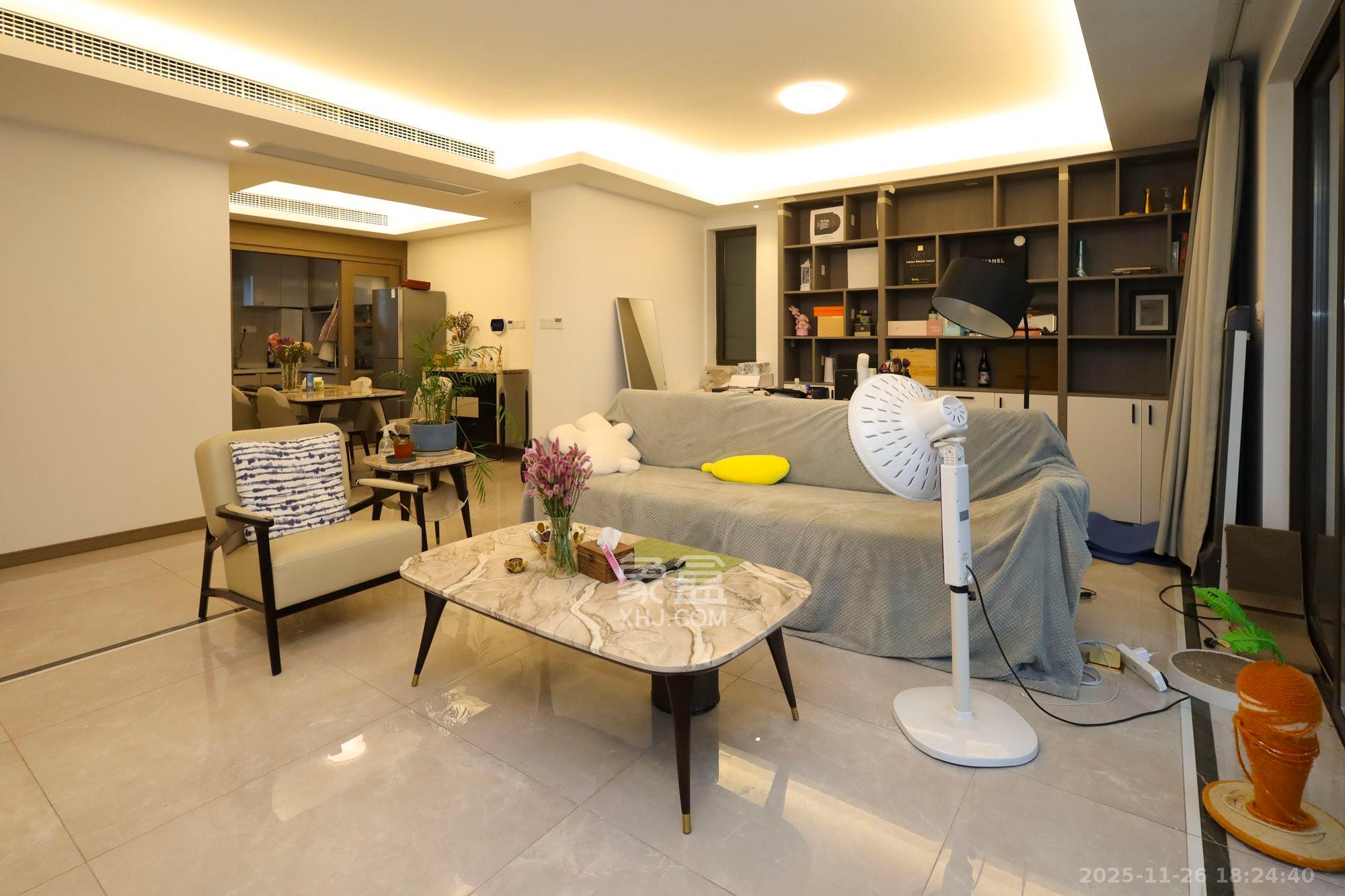 龙湖铂金中心（龙湖春江郦城）  3室2厅2卫    4800.0元/月室内图