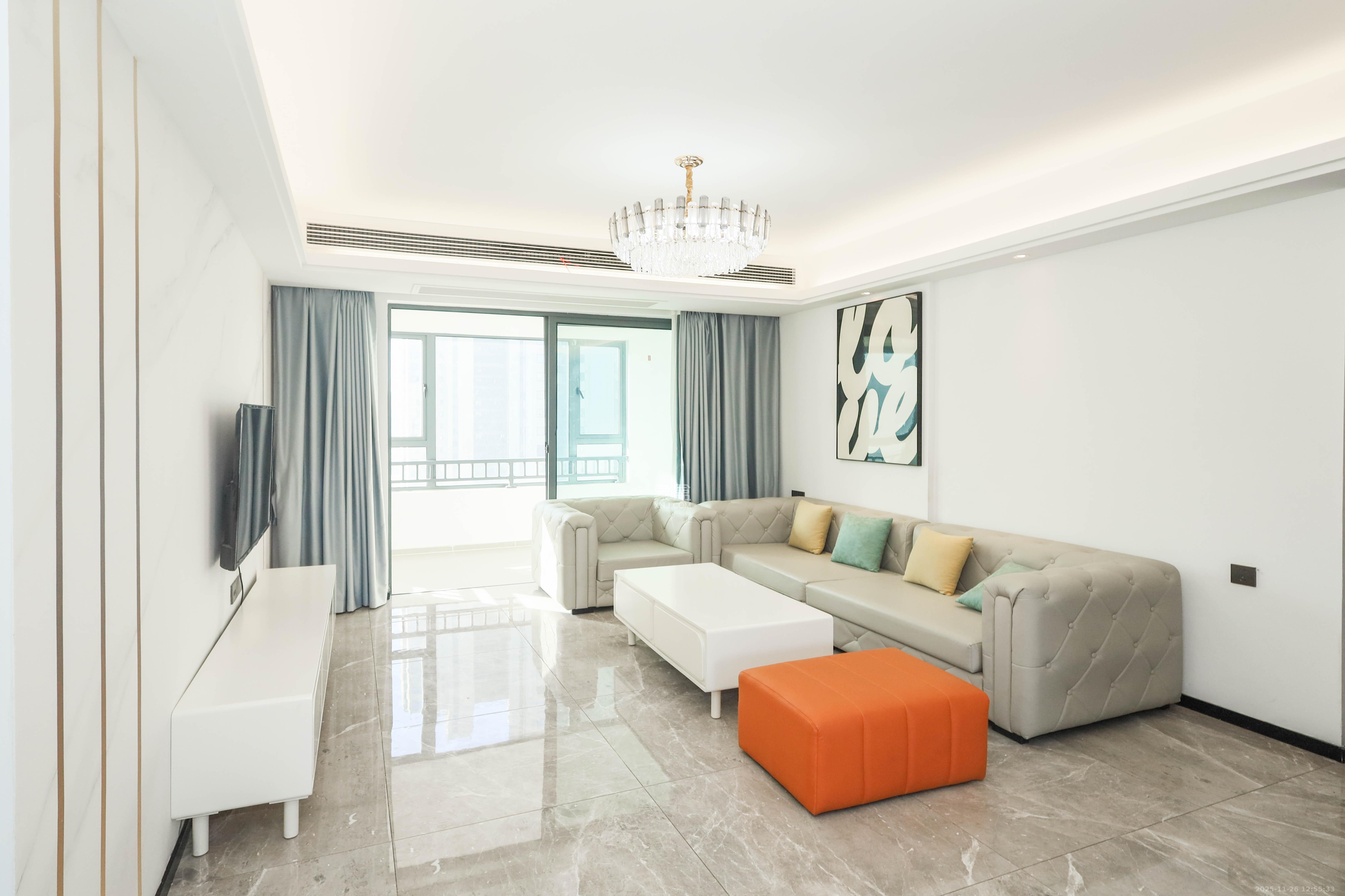 欣利梅溪左岸 4室2厅1卫 145.0万 欣利梅溪左岸 4室2厅1卫 145.0万客厅