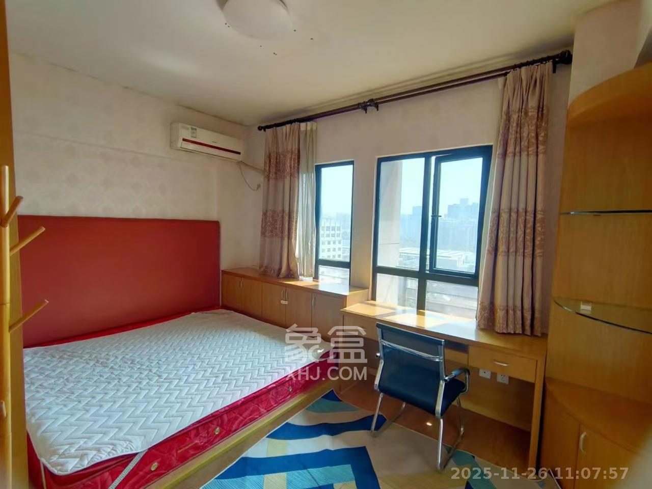 郡原广场  1室1厅1卫    2200.0元/月室内图