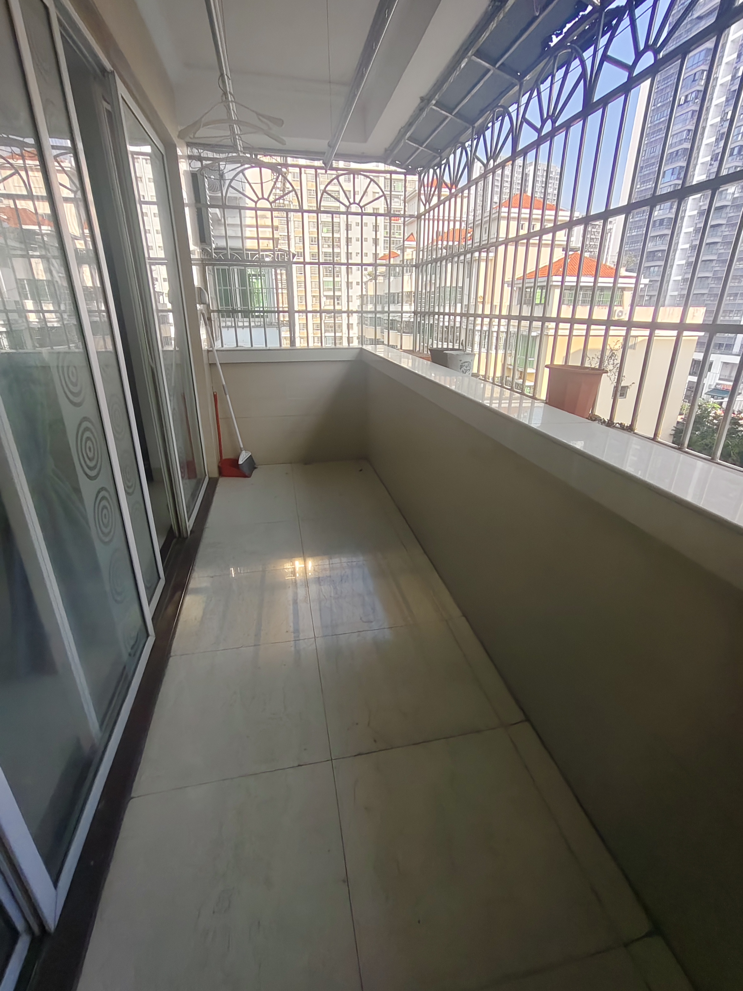 海口交通局宿舍 4室2厅2卫 2900.0元/月 海口交通局宿舍 4室2厅2卫 2900.0元/月室内图