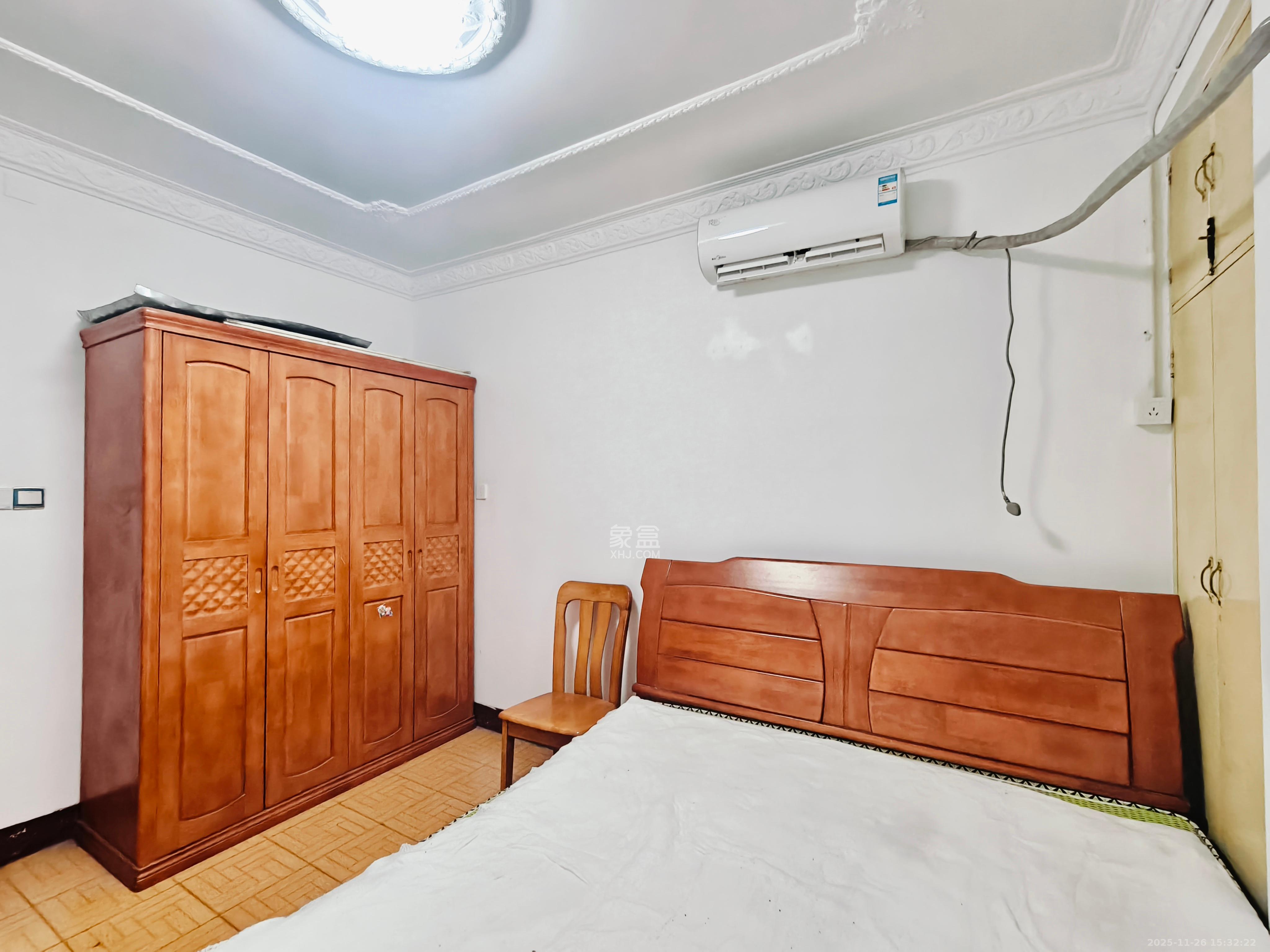 东风二村社区房 2室1厅1卫 1600.0元/月 东风二村社区房 2室1厅1卫 1600.0元/月室内图