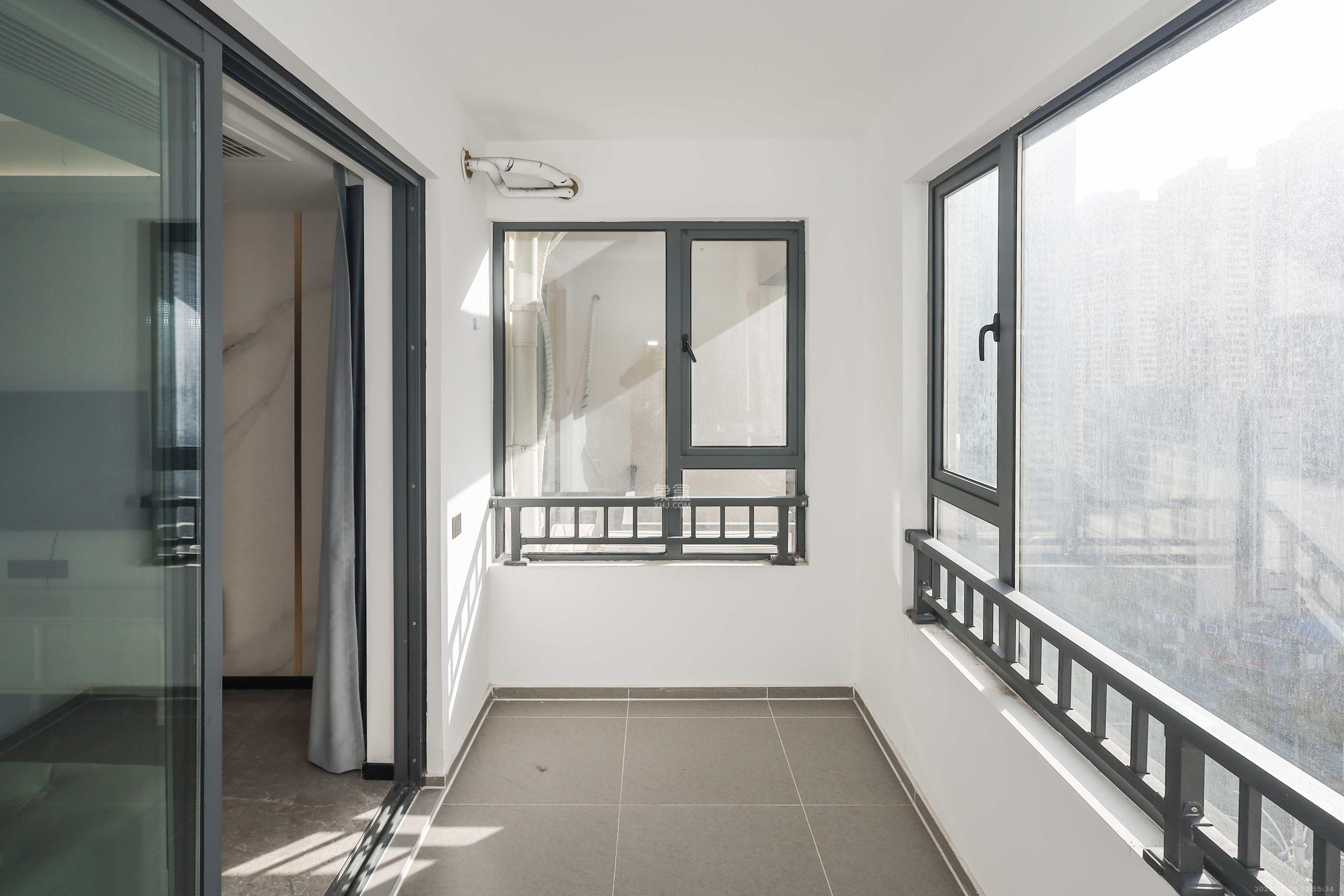 欣利梅溪左岸  4室2厅1卫    145.0万阳台