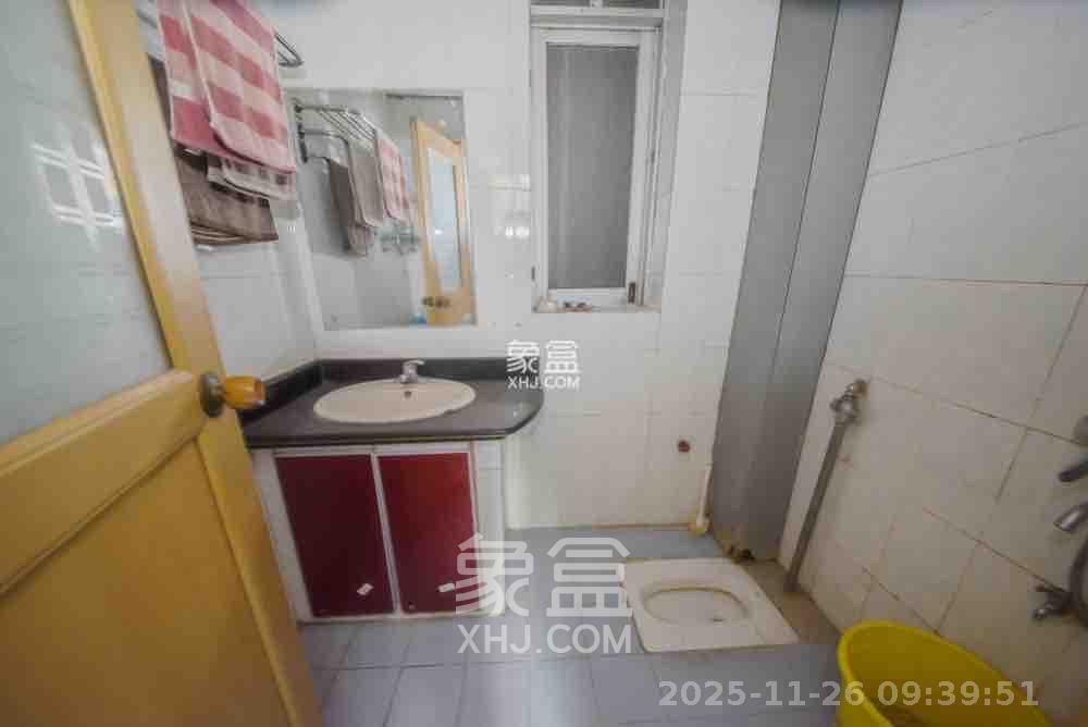 湘农桥社区 3室2厅1卫 2300.0元/月 湘农桥社区 3室2厅1卫 2300.0元/月室内图