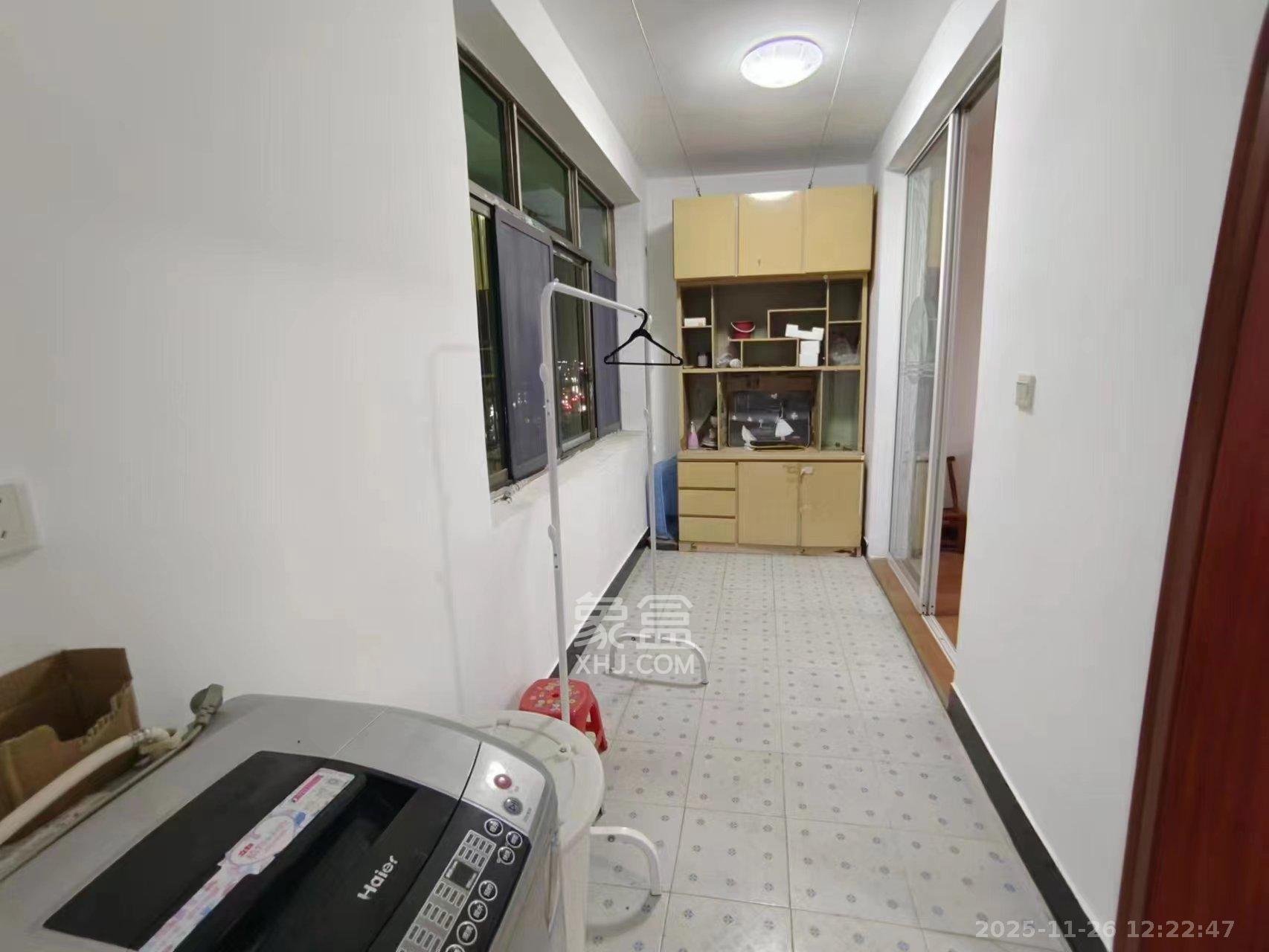 湘仪家园 4室2厅1卫 2000.0元/月 湘仪家园 4室2厅1卫 2000.0元/月室内图