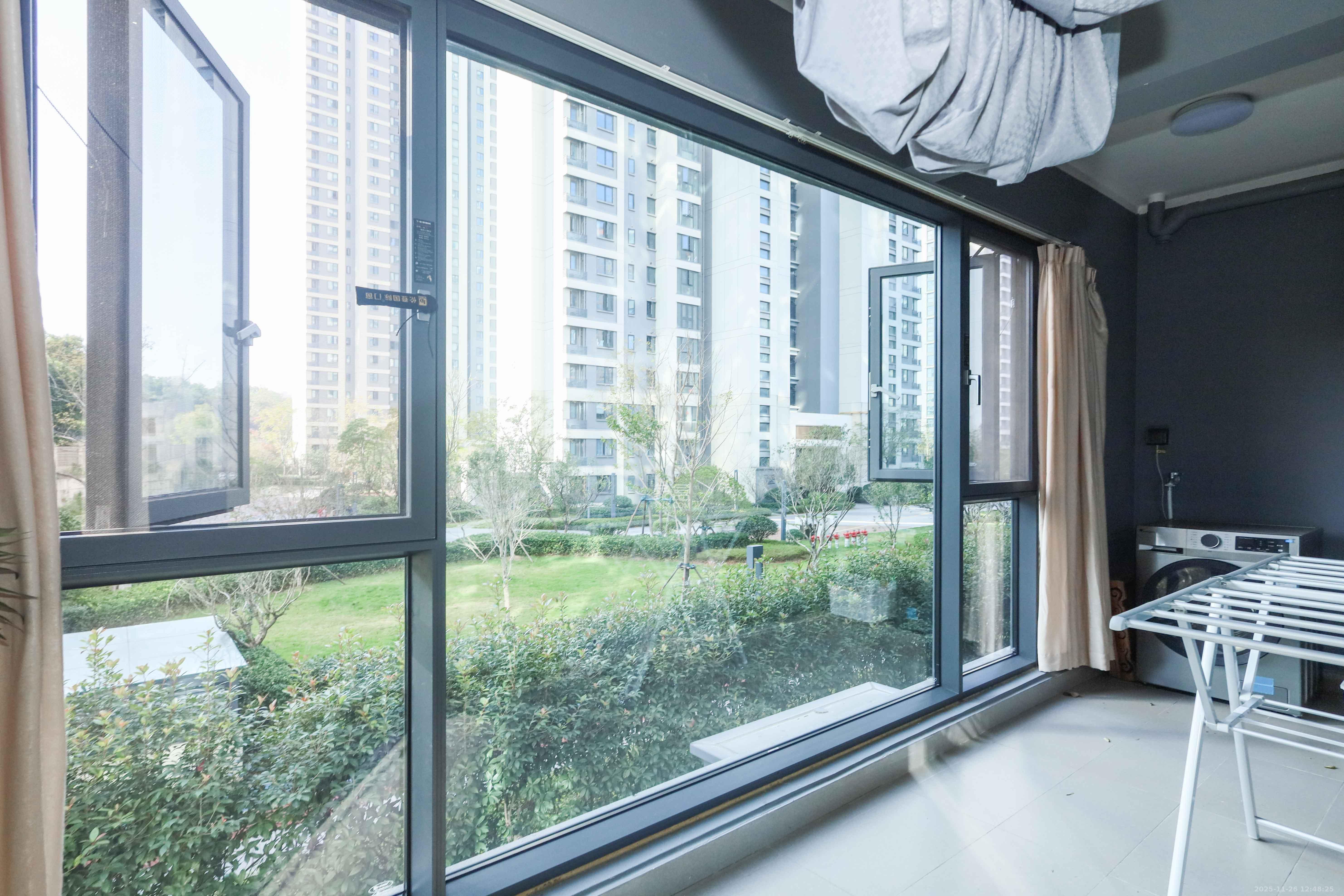 梅溪悦章 3室1厅2卫 140.0万 梅溪悦章 3室1厅2卫 140.0万阳台