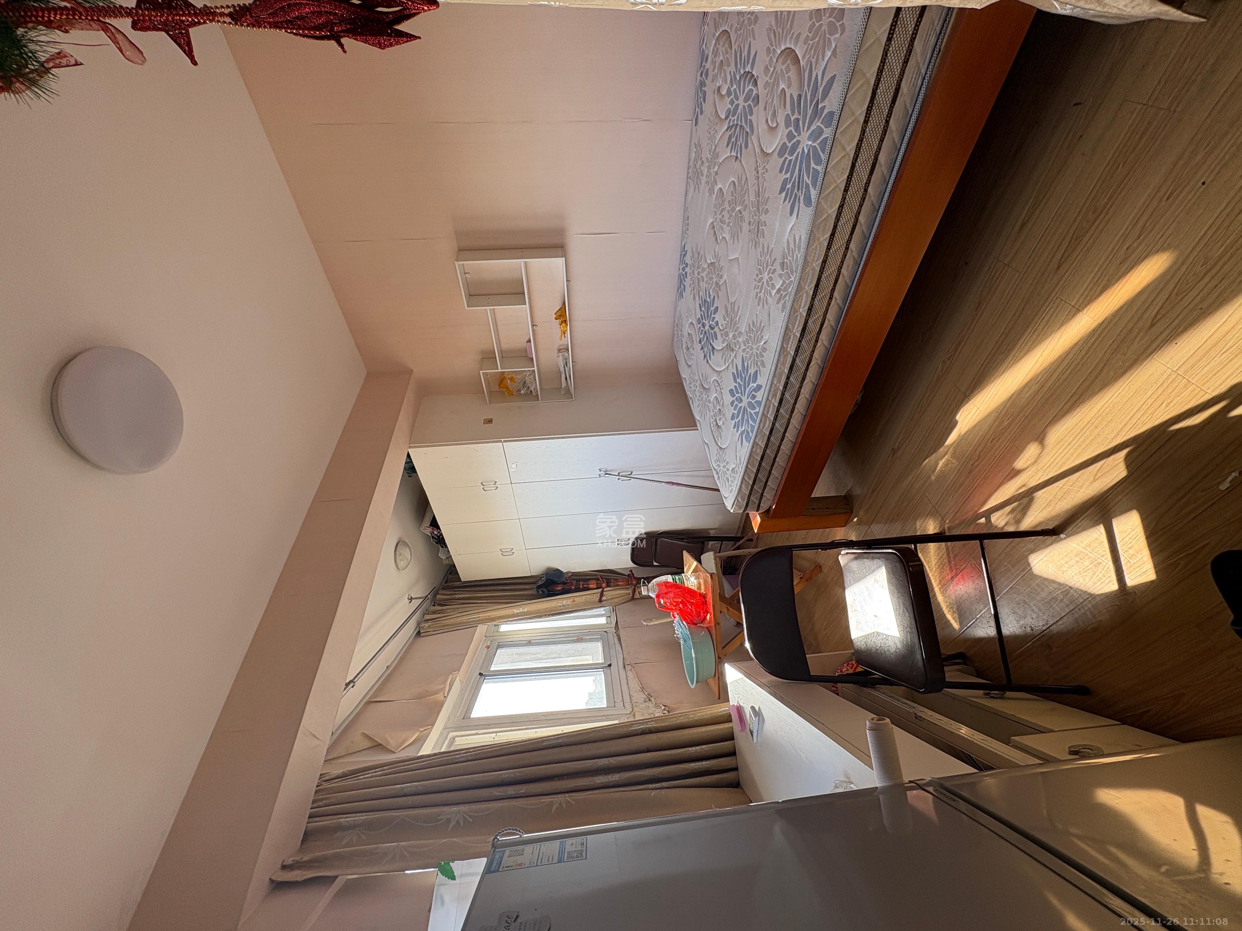 2076至高点 1室1厅1卫 1300.0元/月 2076至高点 1室1厅1卫 1300.0元/月室内图