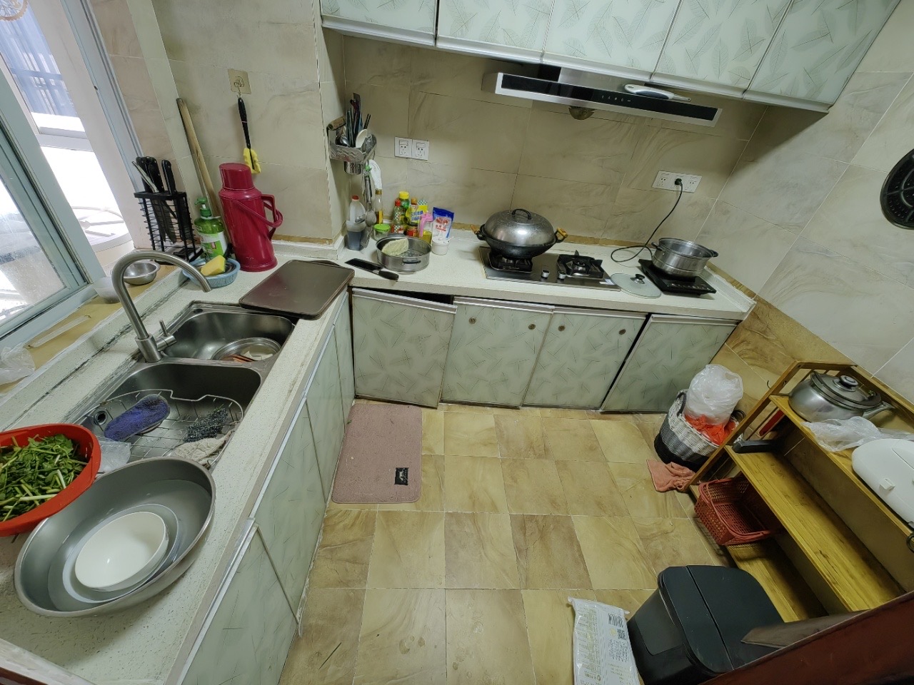 海航城 3室2厅2卫 2400.0元/月 海航城 3室2厅2卫 2400.0元/月室内图