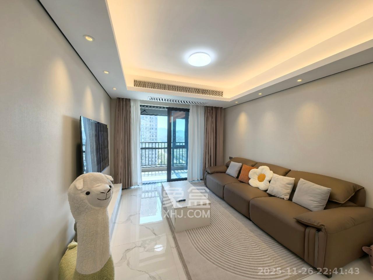 中海麓山境南区 3室2厅2卫 2800.0元/月 中海麓山境南区 3室2厅2卫 2800.0元/月室内图